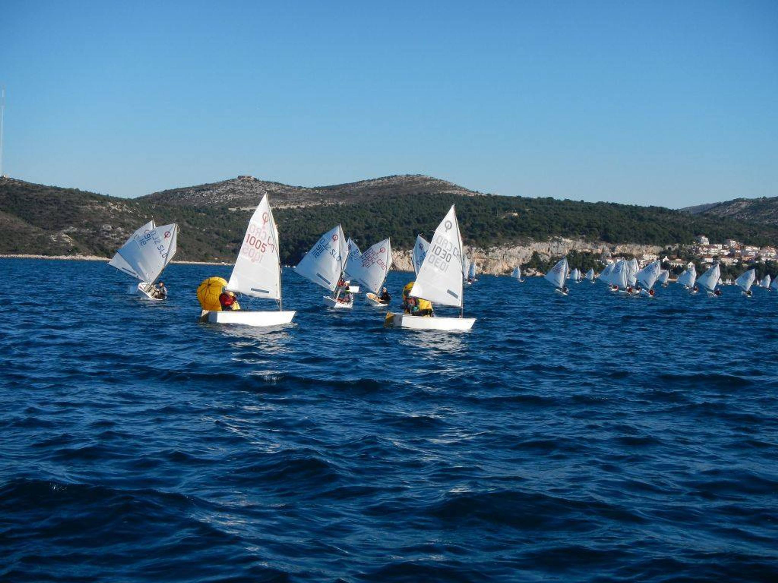 36. Međunarodna novogodišnja regata — Prvenstvo Hrvatske u klasi Optimist, Hvar, prosinac 2012. — fotografija 19 od 65