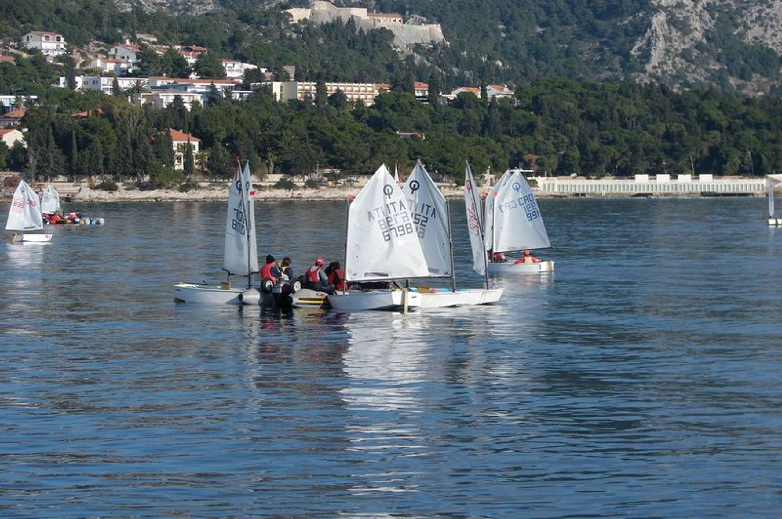 31. Međunarodna novogodišnja regata, Hvar, prosinac 2007. — fotografija 66 od 79