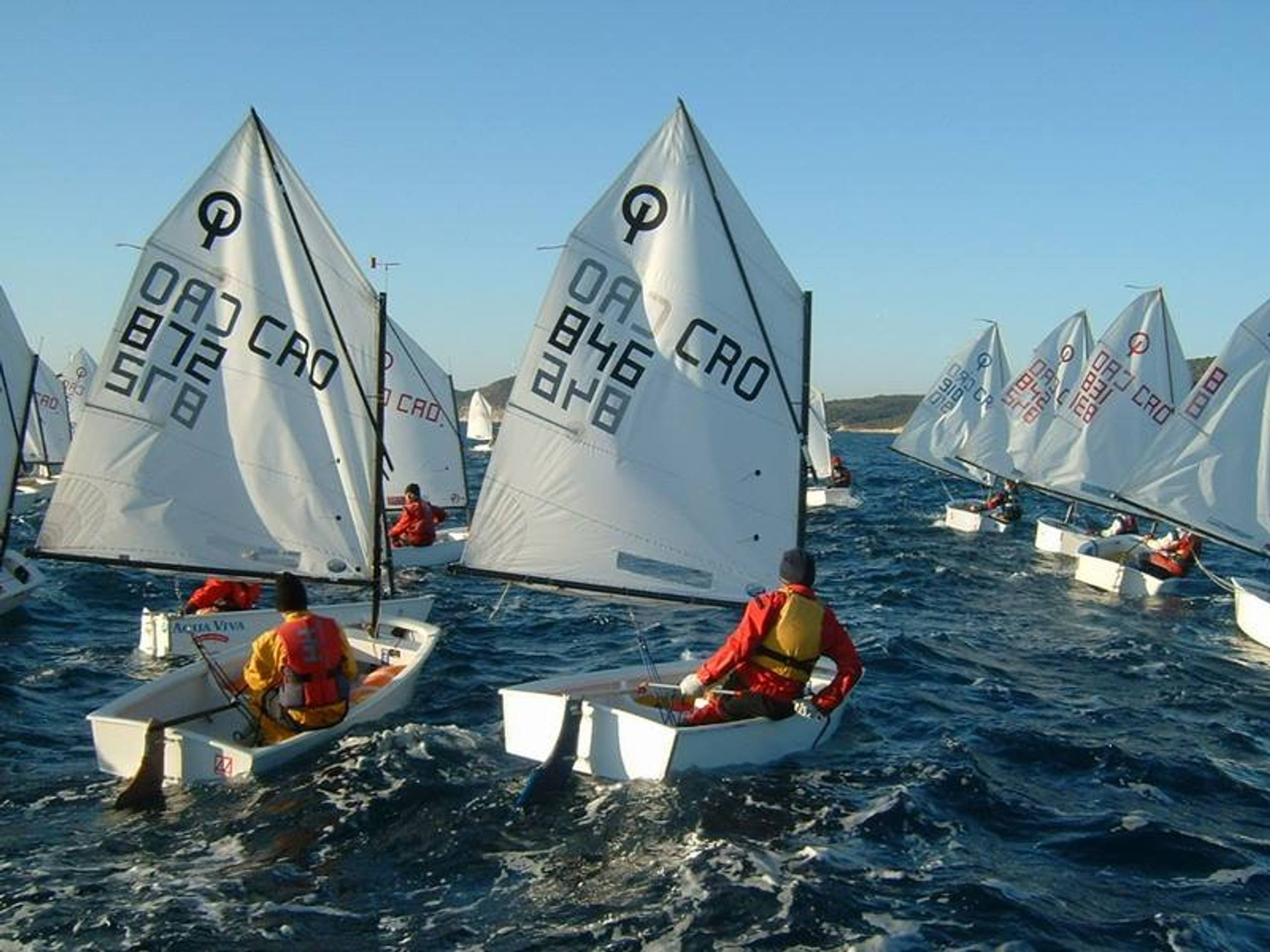 28. Međunarodna novogodišnja regata, Hvar, prosinac 2004. — fotografija 95 od 105