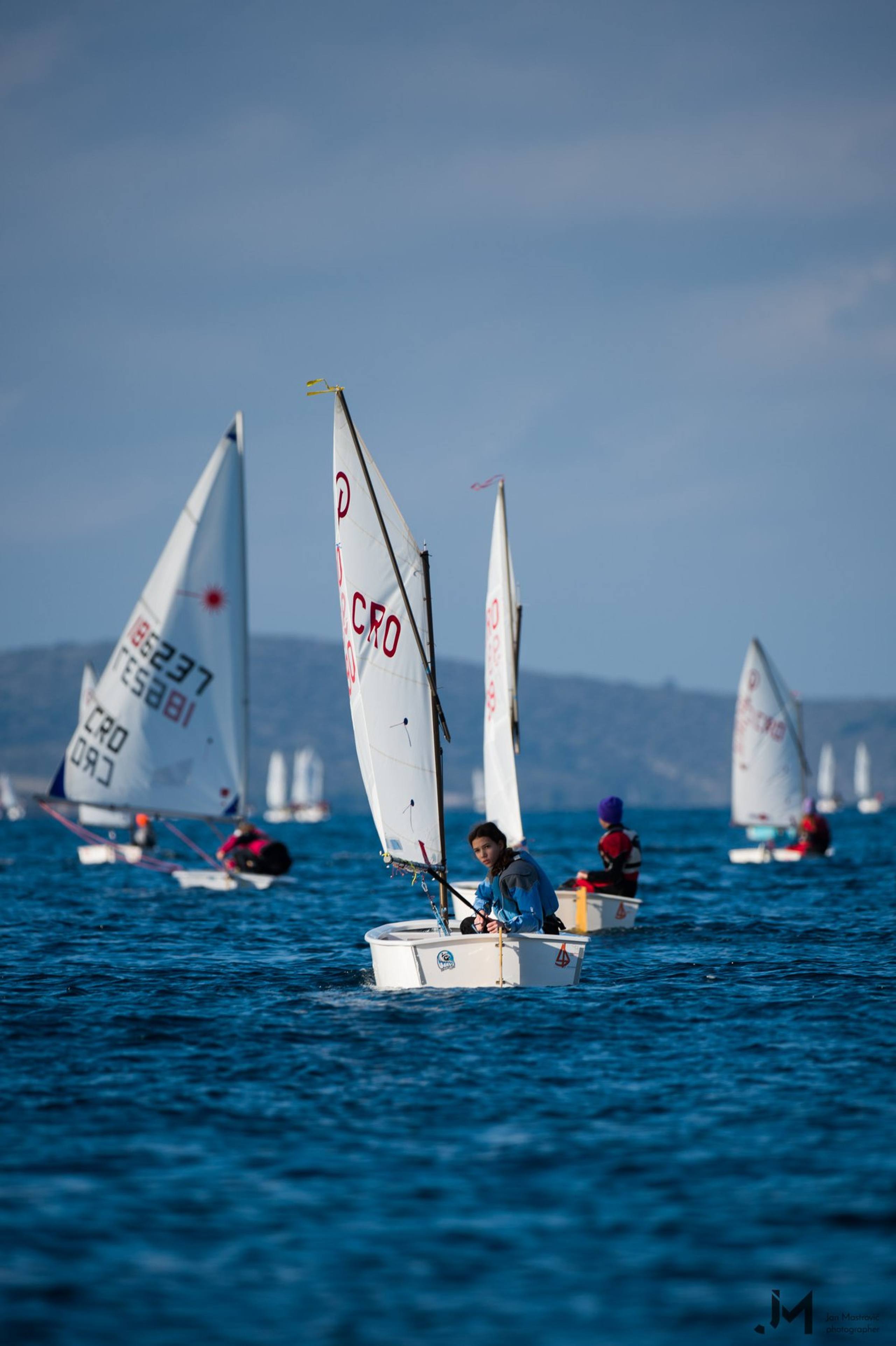 42. Međunarodna novogodišnja regata, Hvar, prosinac 2018. — fotografija 7 od 100 (foto: Jan Mastrovic)