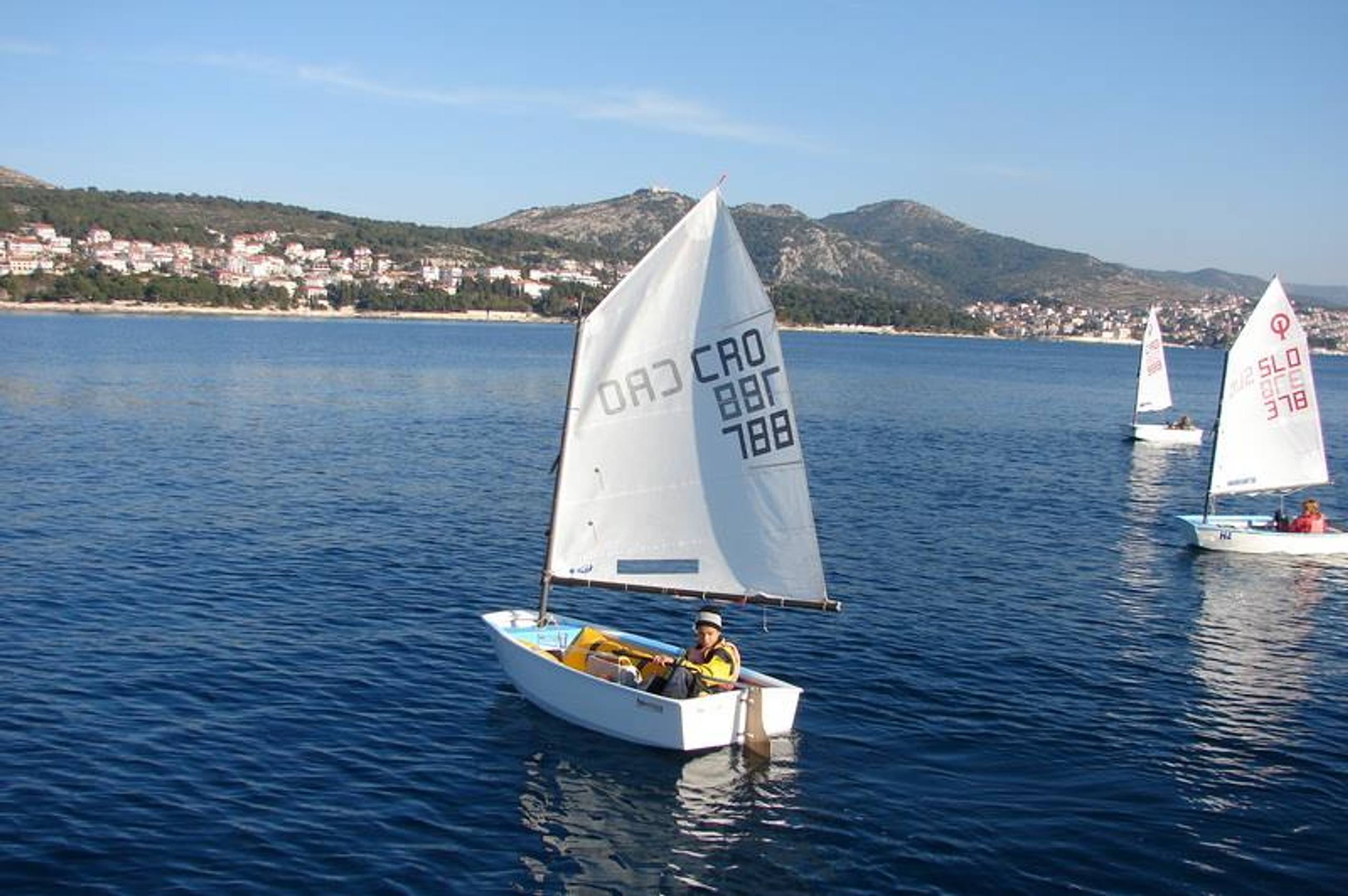 31. Međunarodna novogodišnja regata, Hvar, prosinac 2007. — fotografija 31 od 79