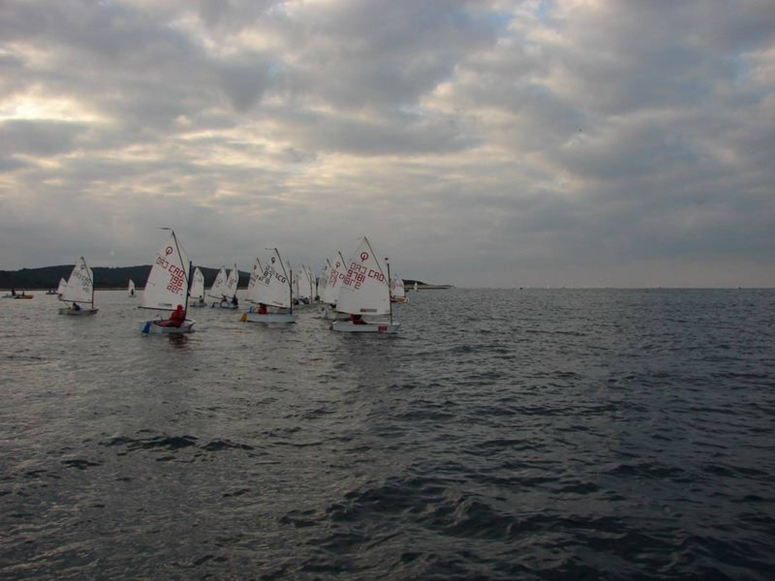 30. Međunarodna novogodišnja regata, Hvar, prosinac 2006. — fotografija 26 od 100