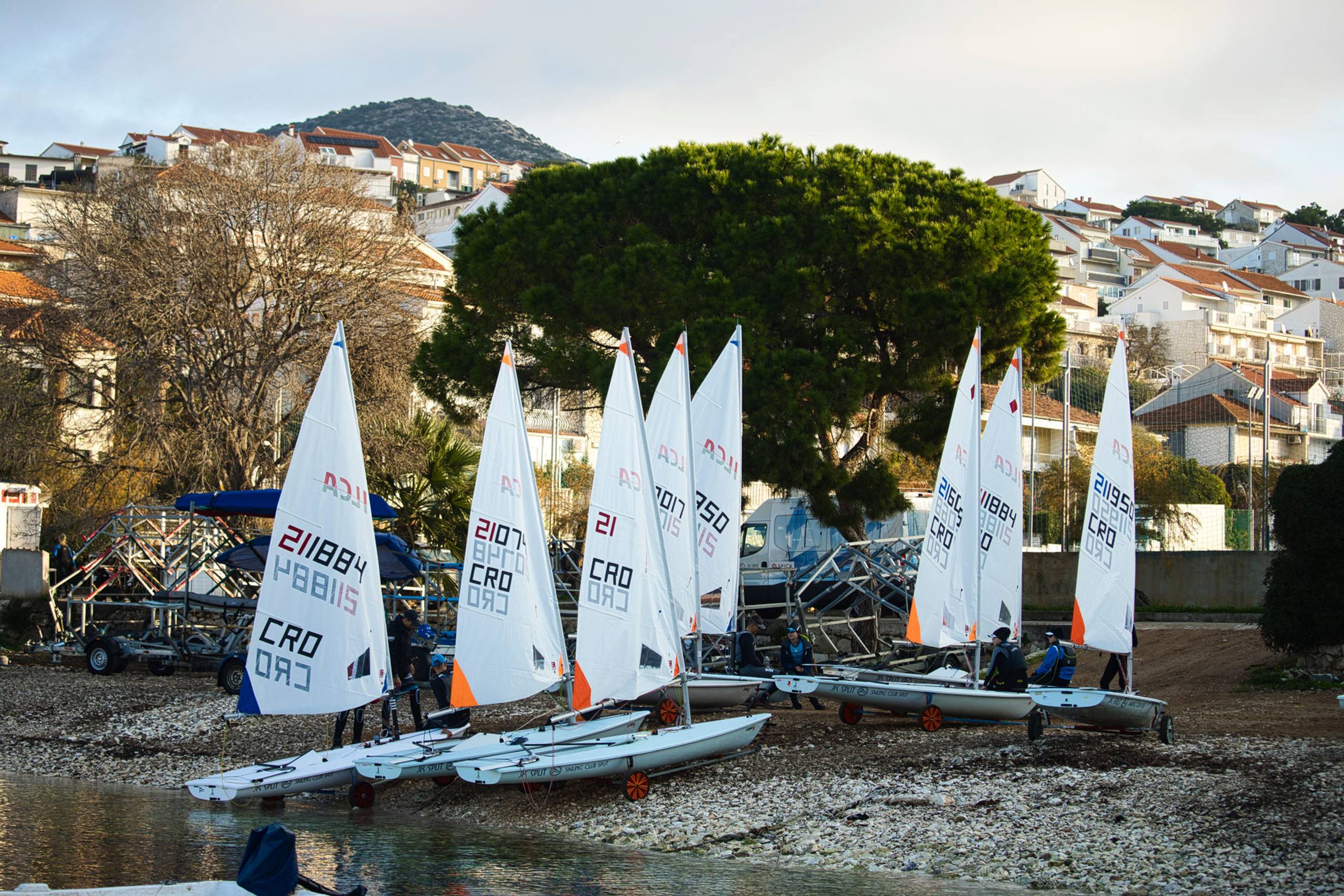 45. Međunarodna novogodišnja regata, Hvar, prosinac 2022. — fotografija 2 od 100