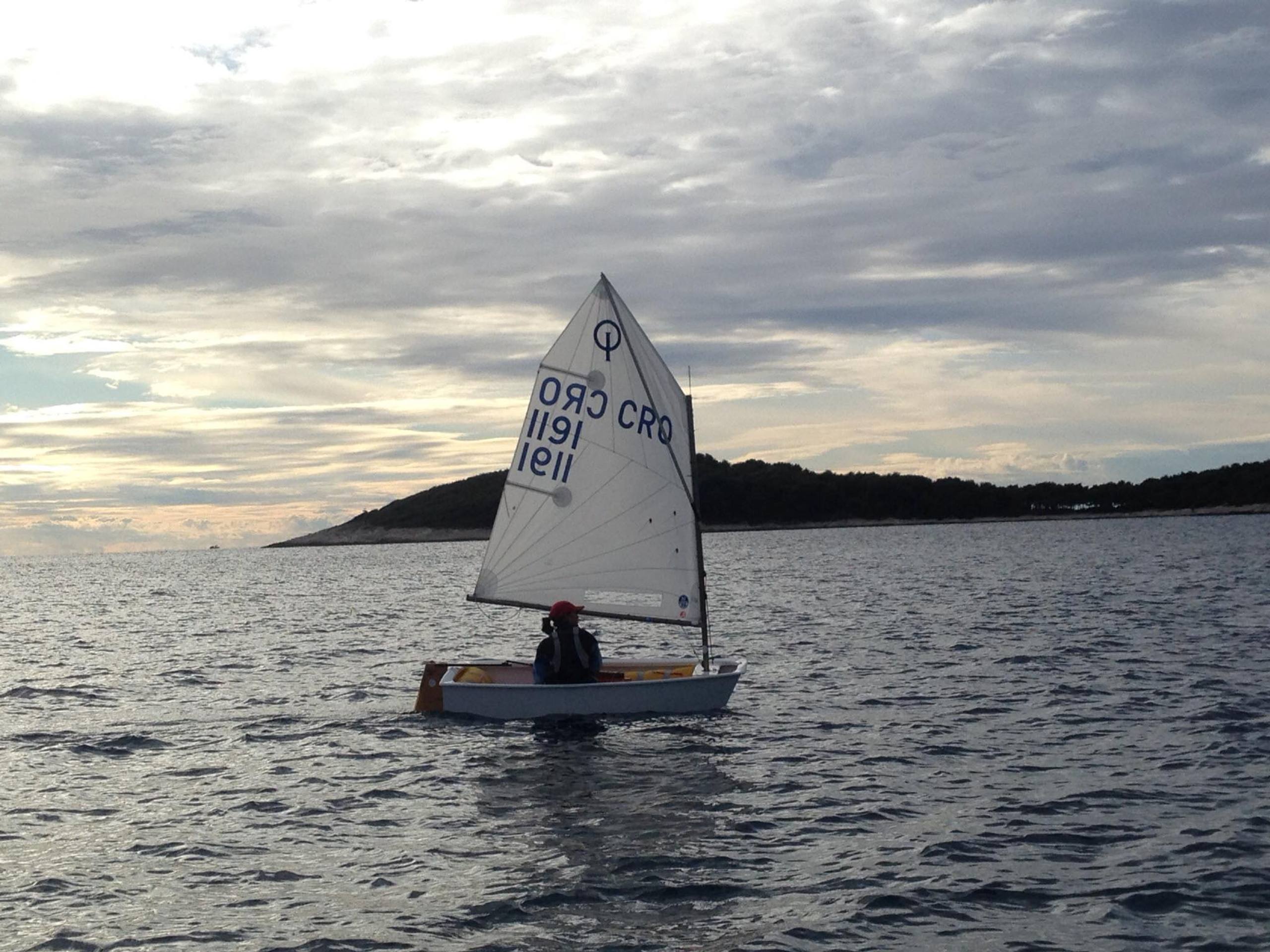 41. Međunarodna novogodišnja regata, Hvar, prosinac 2017. — fotografija 7 od 100