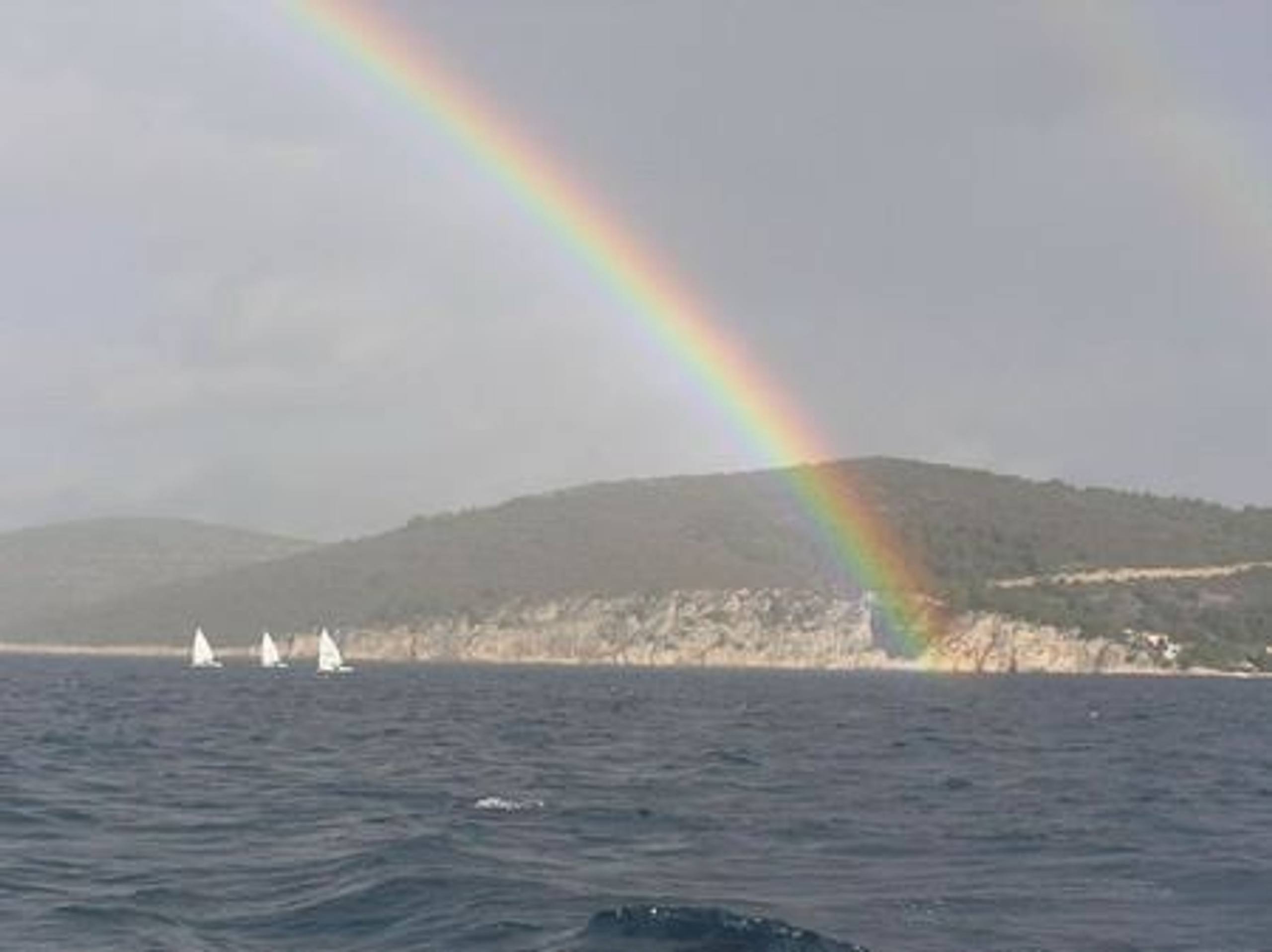 27. Međunarodna novogodišnja regata, Hvar, prosinac 2003. — fotografija 96 od 100