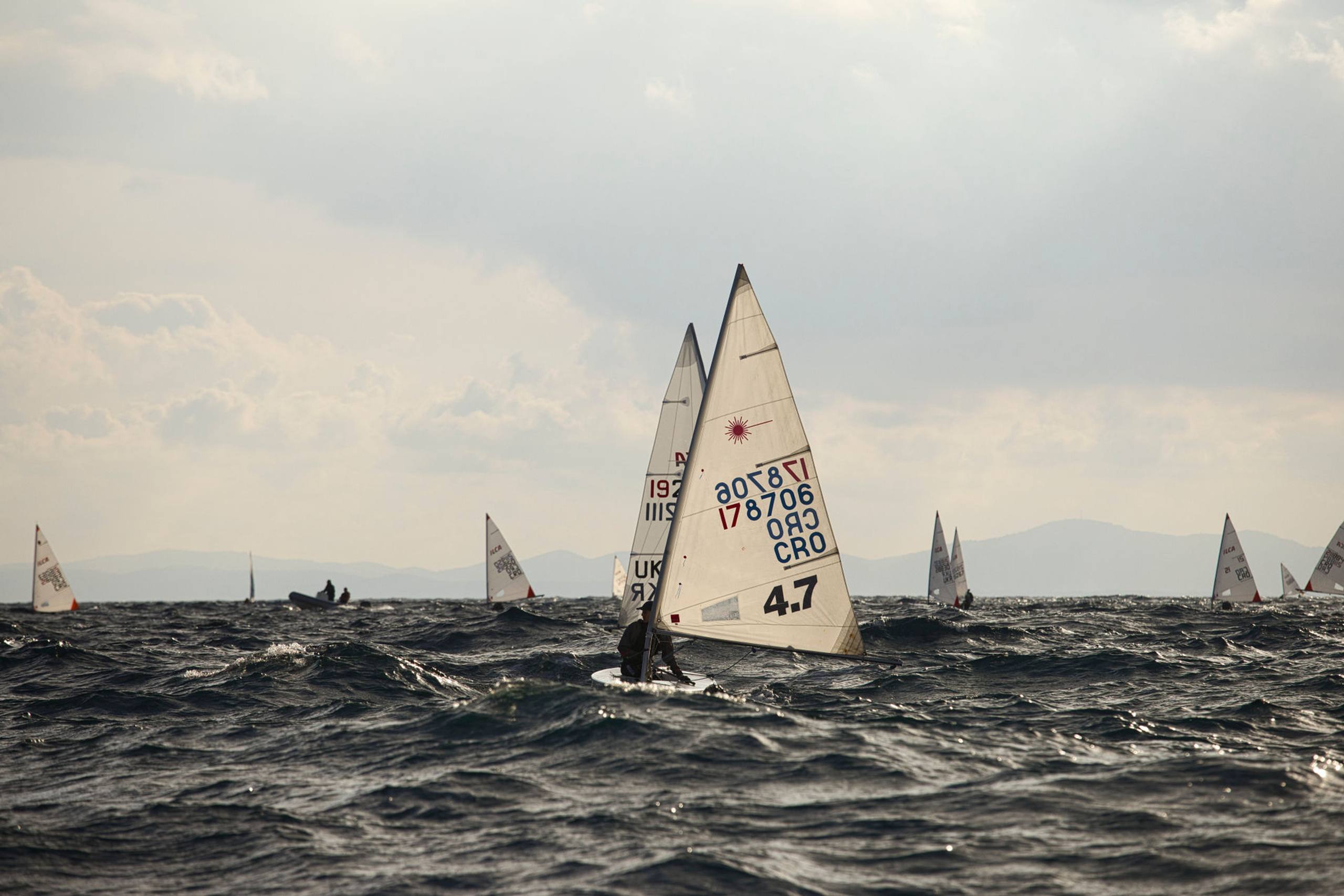 45. Međunarodna novogodišnja regata, Hvar, prosinac 2022. — fotografija 61 od 100