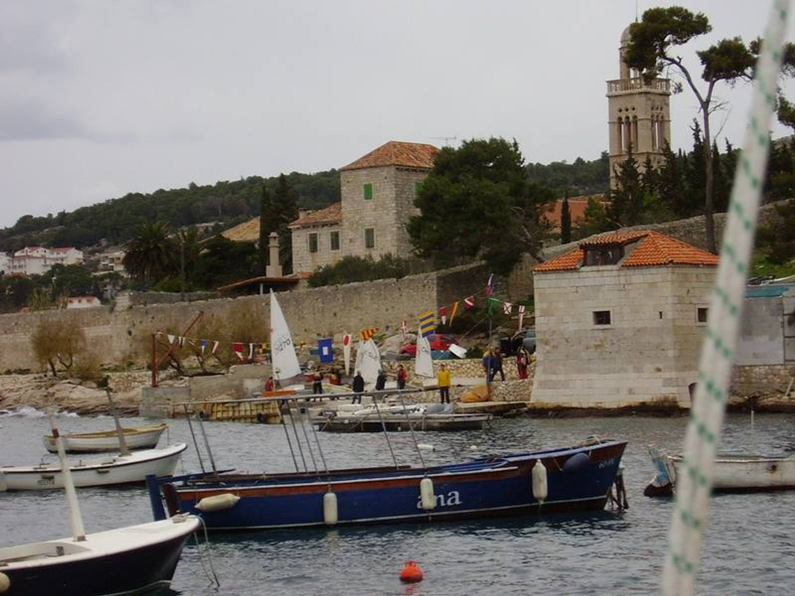 29. Međunarodna novogodišnja regata, Hvar, prosinac 2005. — fotografija 99 od 100