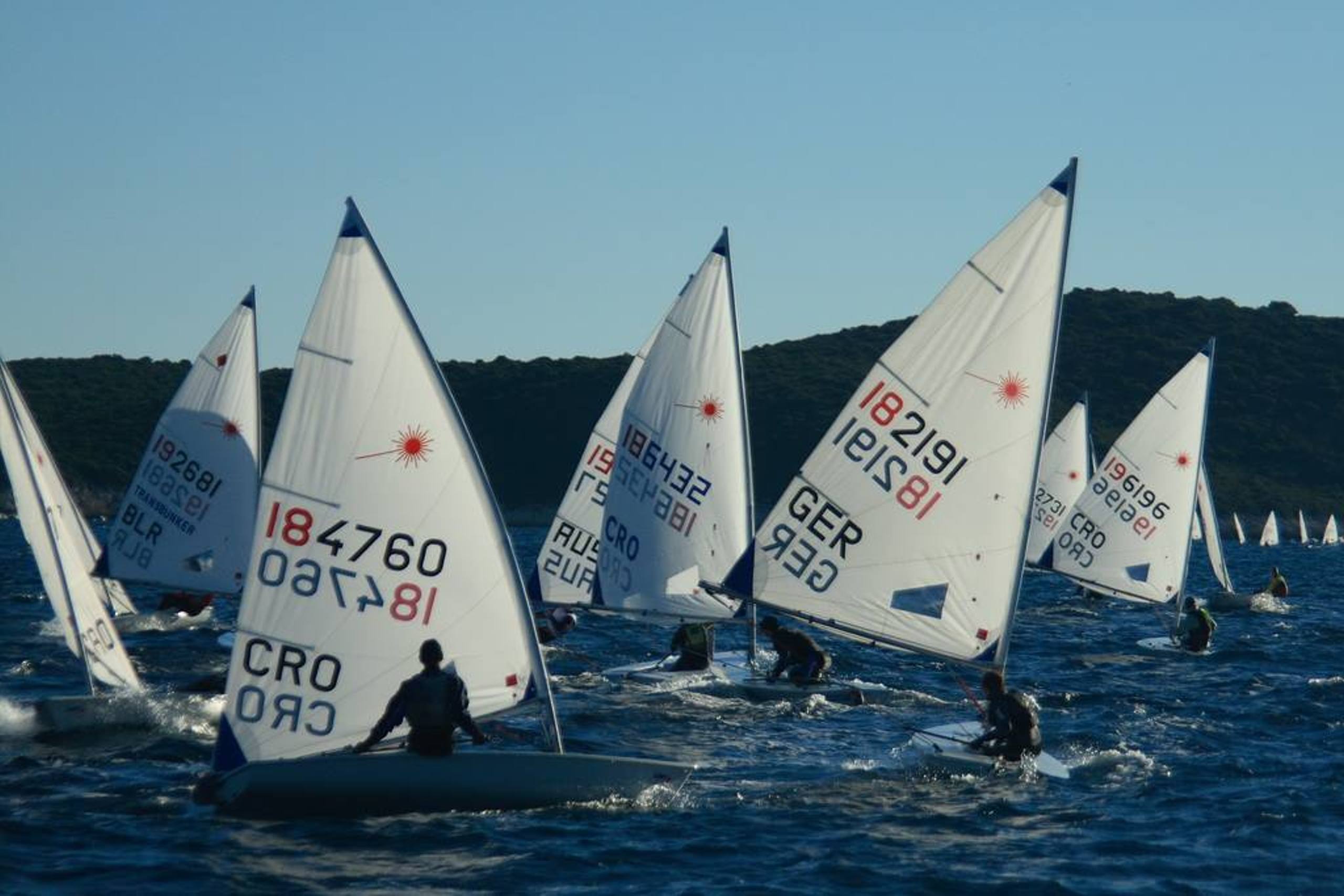 34. Međunarodna novogodišnja regata — Cucin, Hvar, prosinac 2010. — fotografija 16 od 78