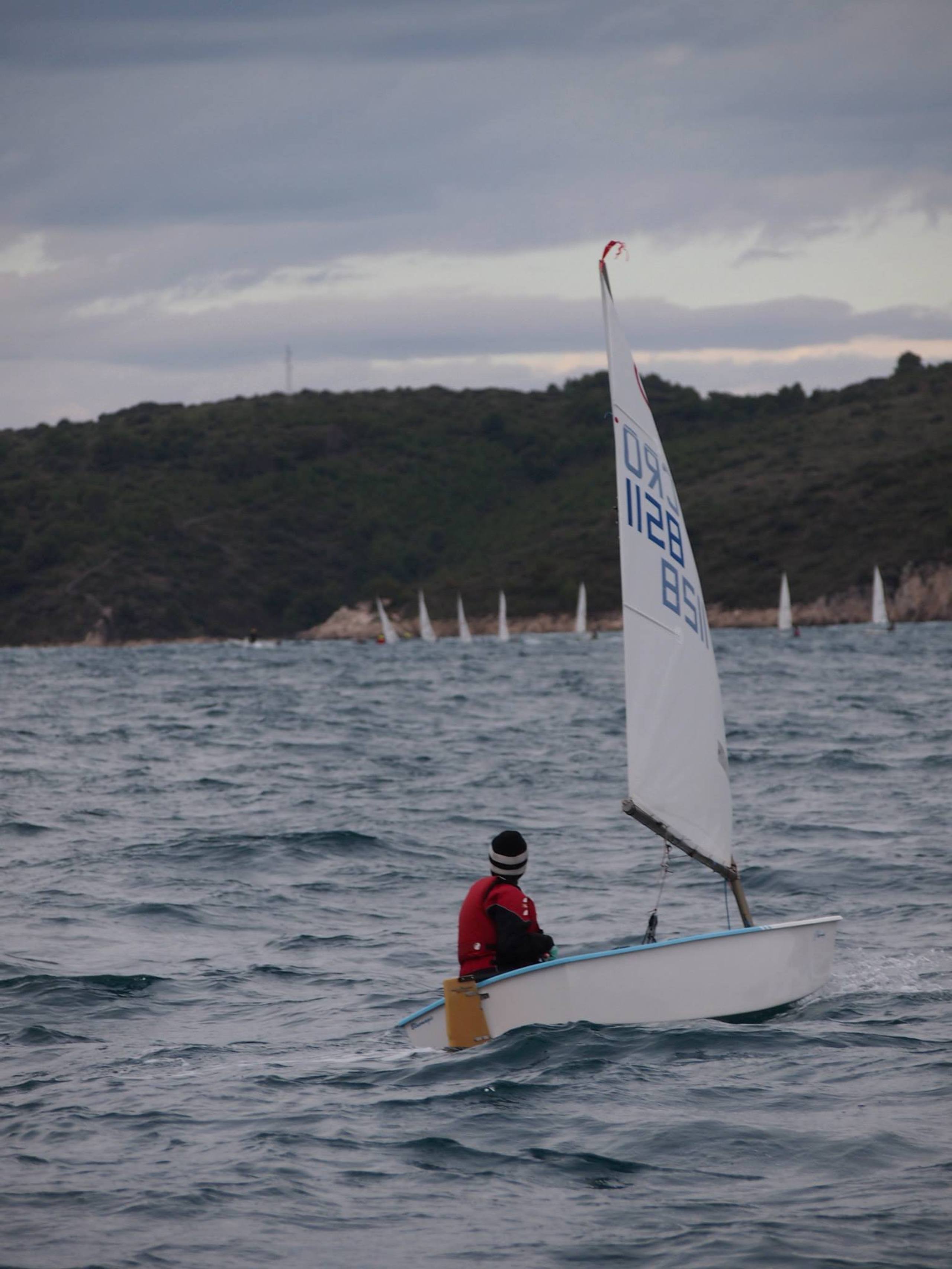38. Međunarodna novogodišnja regata — Optimist, Hvar, prosinac 2014. — fotografija 10 od 57 (foto: Viktorija Nižetić)