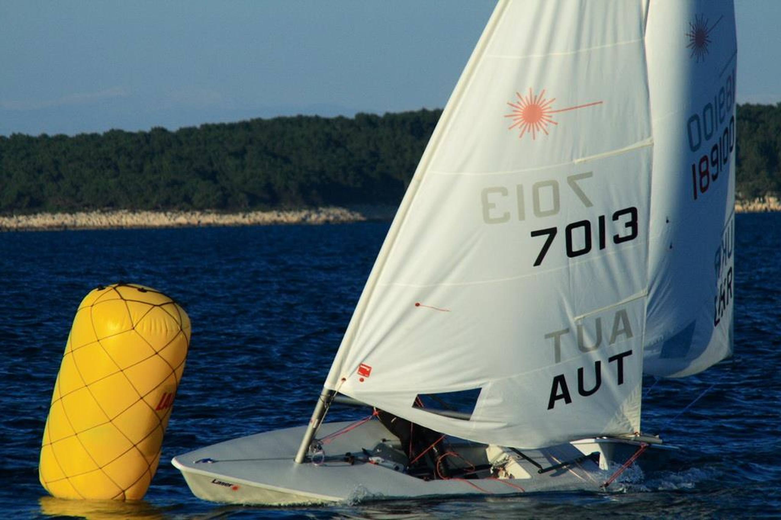 34. Međunarodna novogodišnja regata — Cucin, Hvar, prosinac 2010. — fotografija 53 od 78