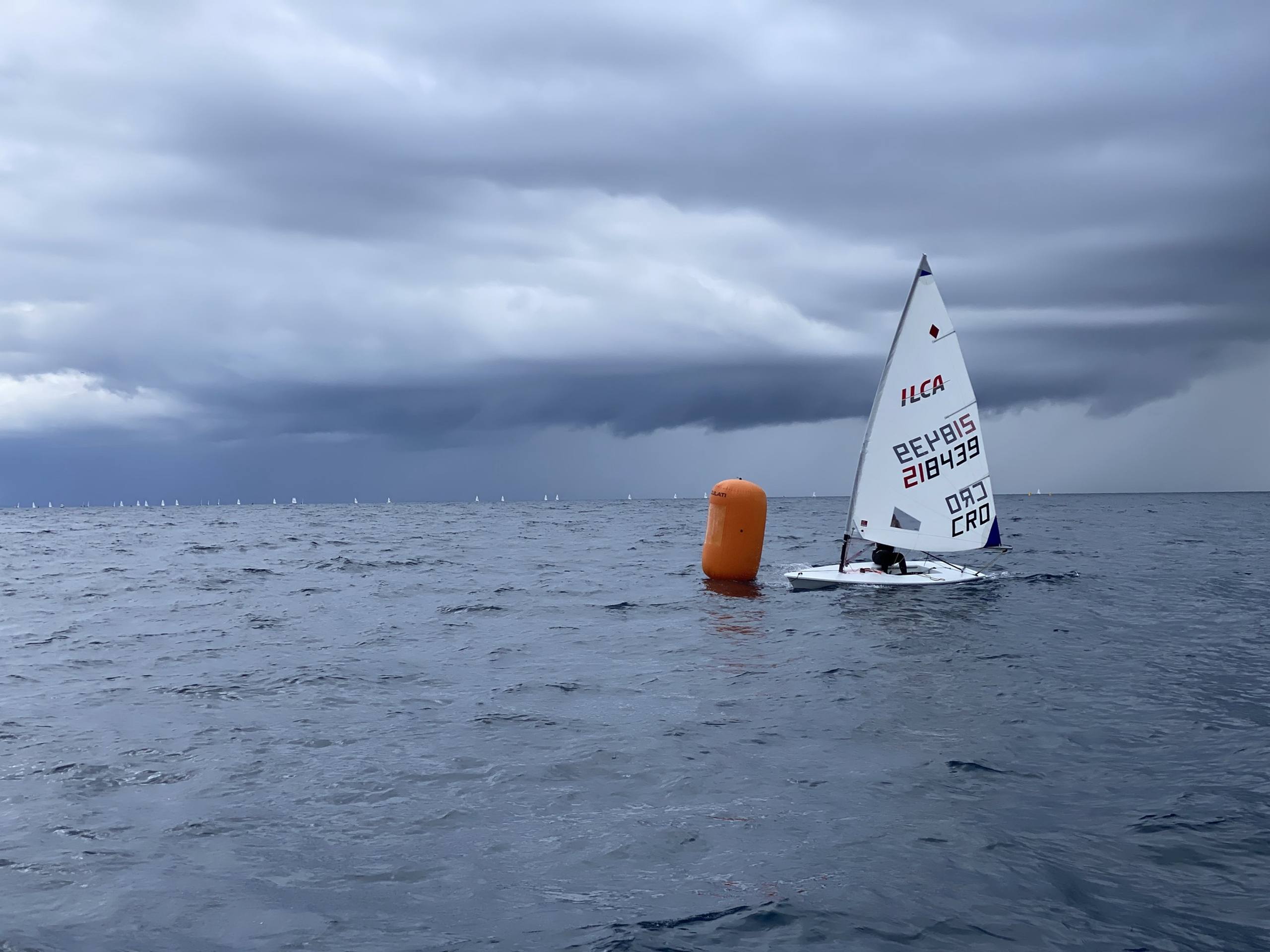 44. Međunarodna novogodišnja regata, Hvar, prosinac 2021. — fotografija 34 od 100