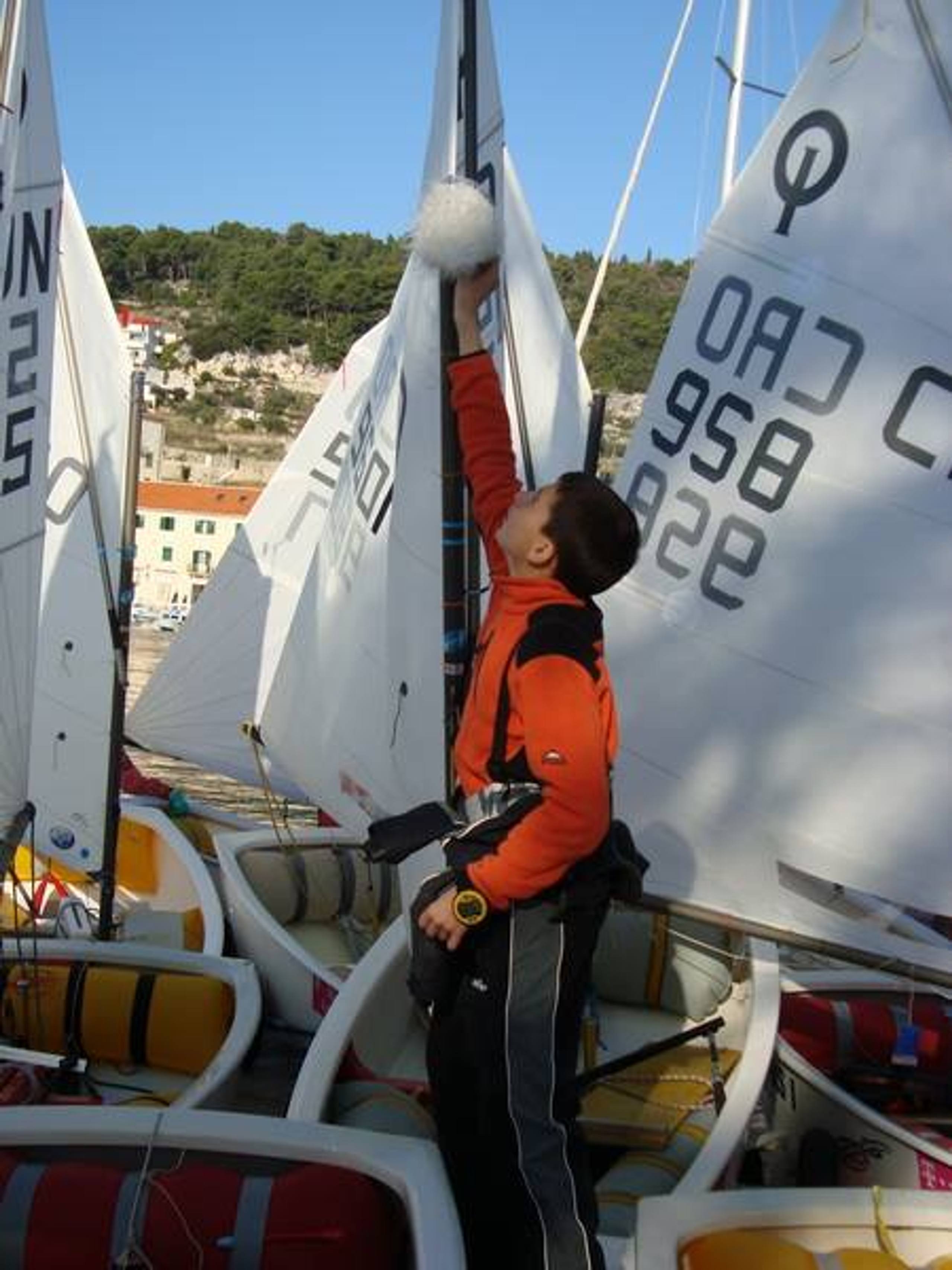 32. Međunarodna novogodišnja regata, Hvar, prosinac 2008. — fotografija 7 od 68