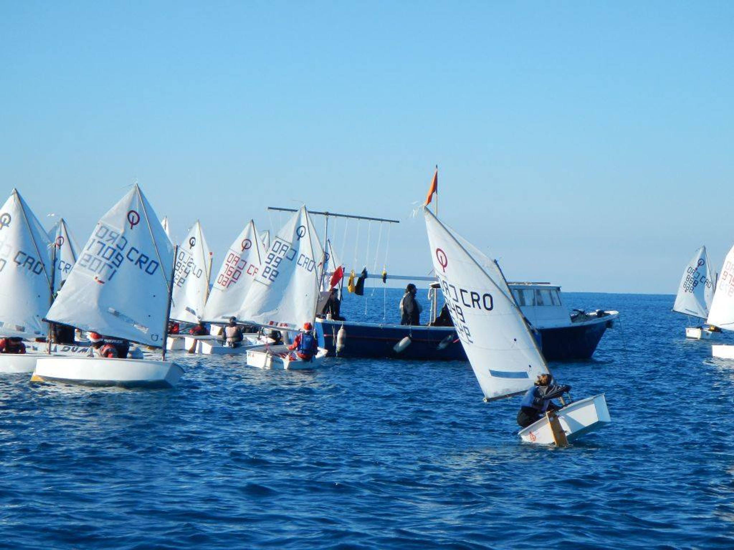 36. Međunarodna novogodišnja regata — Prvenstvo Hrvatske u klasi Optimist, Hvar, prosinac 2012. — fotografija 38 od 65