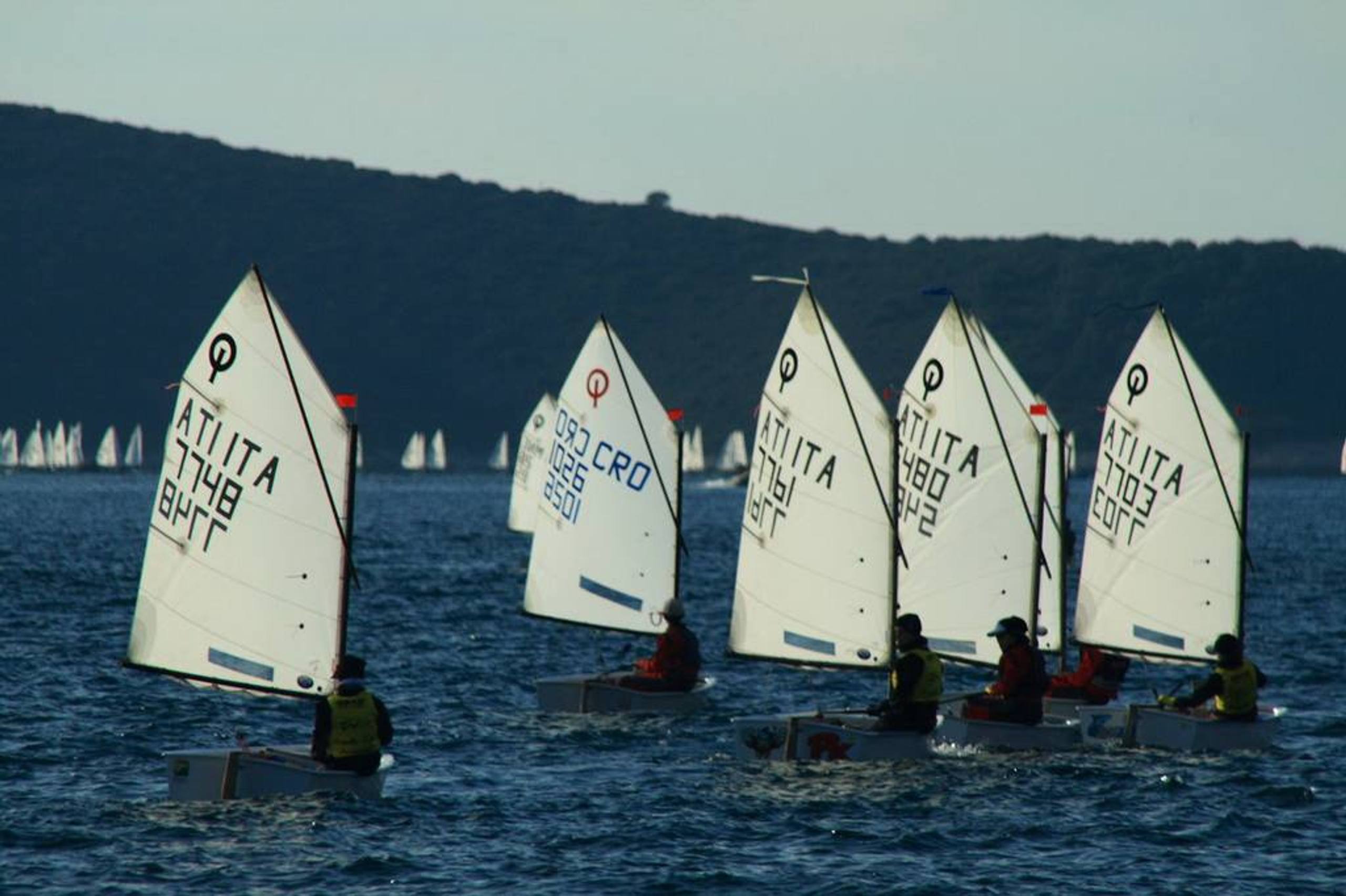 34. Međunarodna novogodišnja regata — Cucin, Hvar, prosinac 2010. — fotografija 43 od 78
