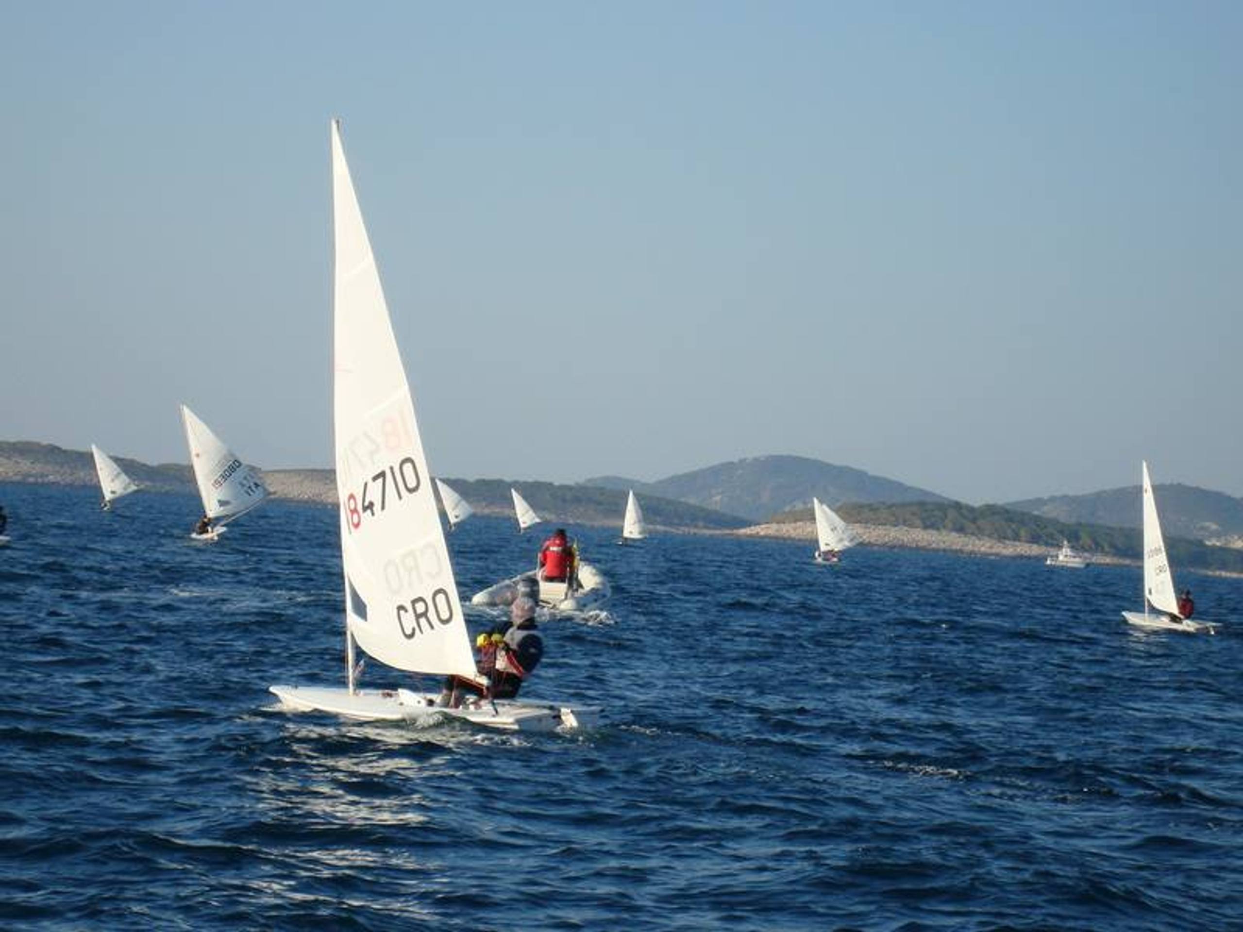 32. Međunarodna novogodišnja regata, Hvar, prosinac 2008. — fotografija 39 od 68