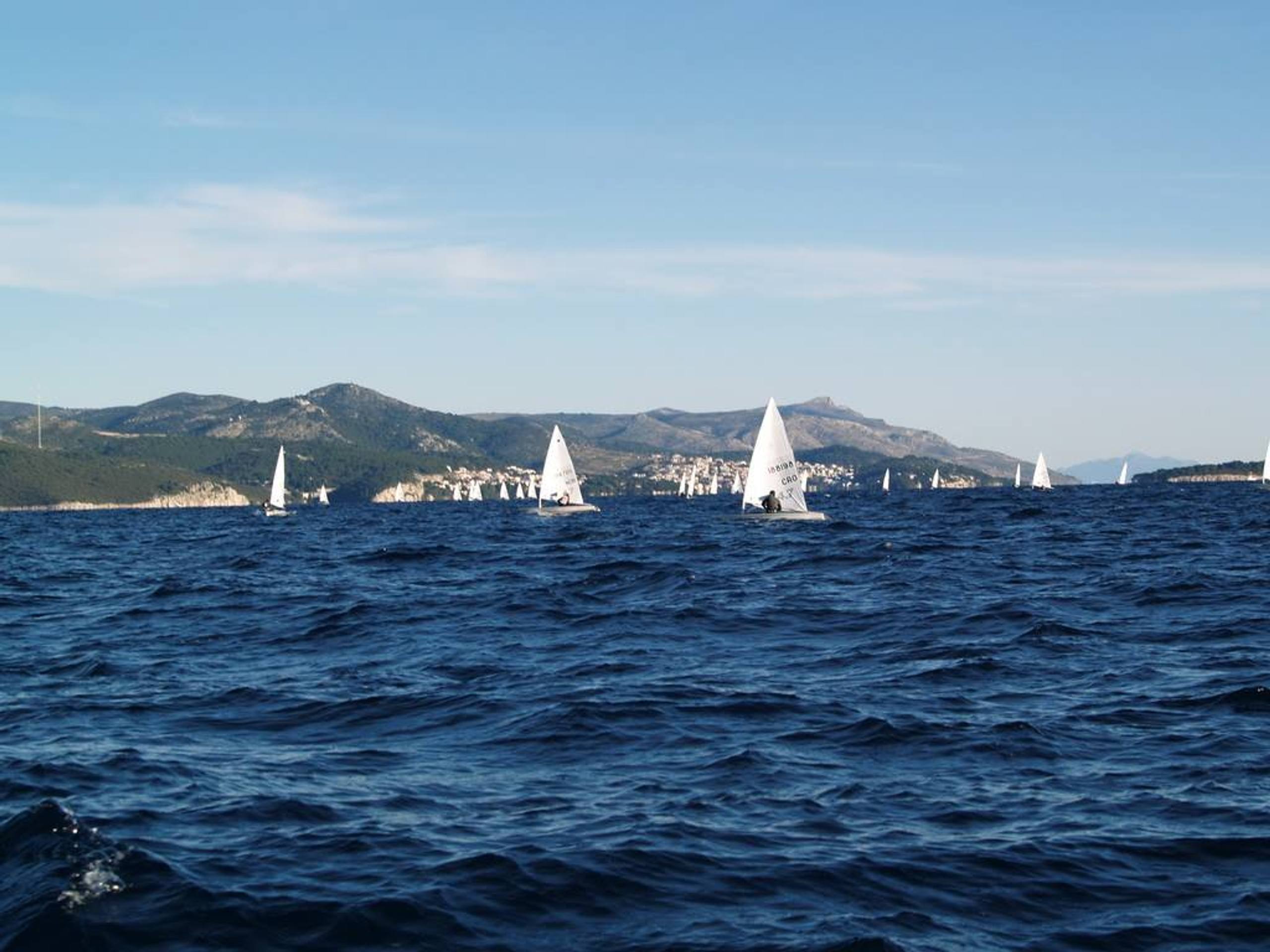 34. Međunarodna novogodišnja regata — K&B, Hvar, prosinac 2010. — fotografija 10 od 50