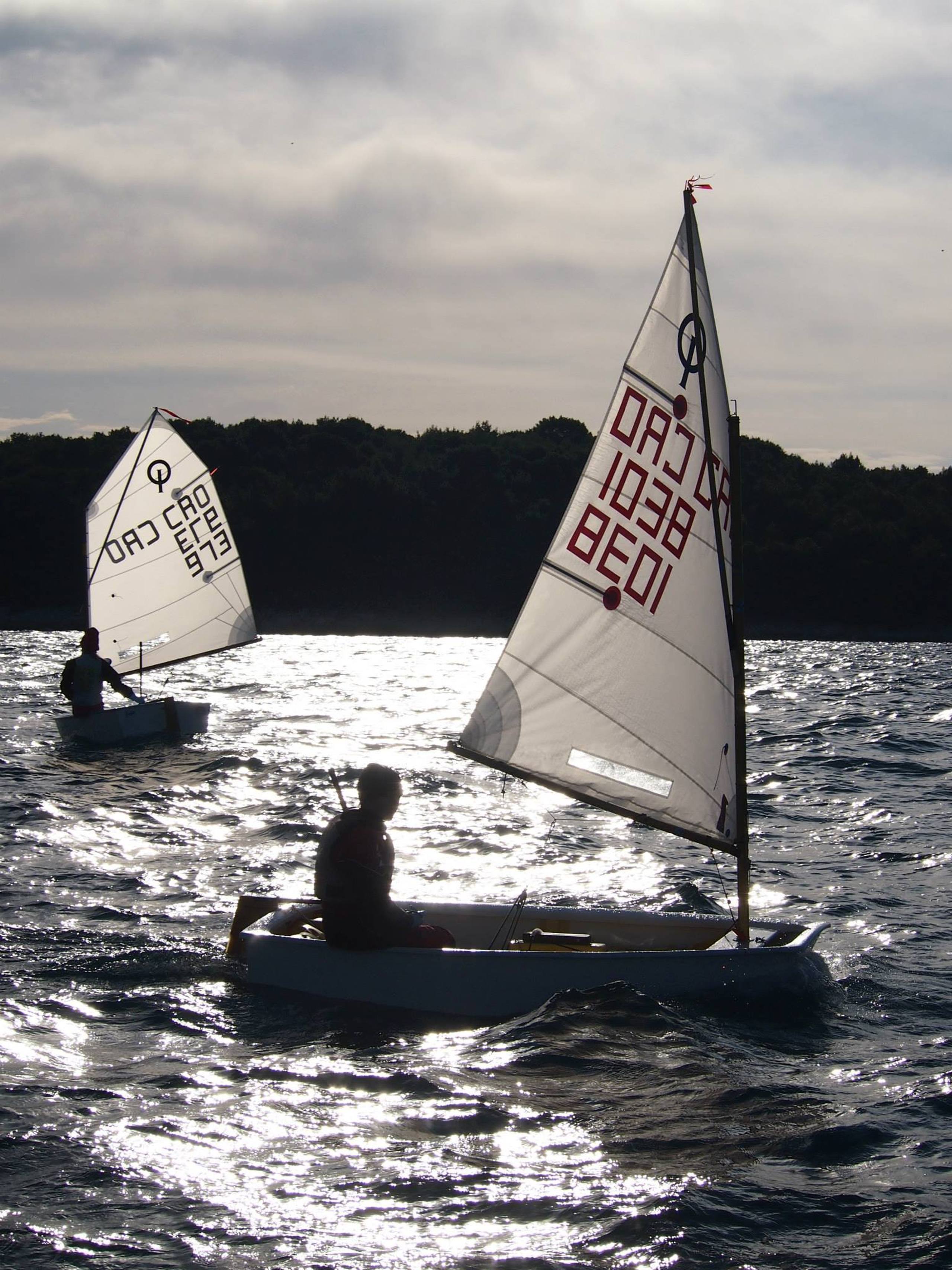 38. Međunarodna novogodišnja regata — Optimist, Hvar, prosinac 2014. — fotografija 44 od 57 (foto: Viktorija Nižetić)