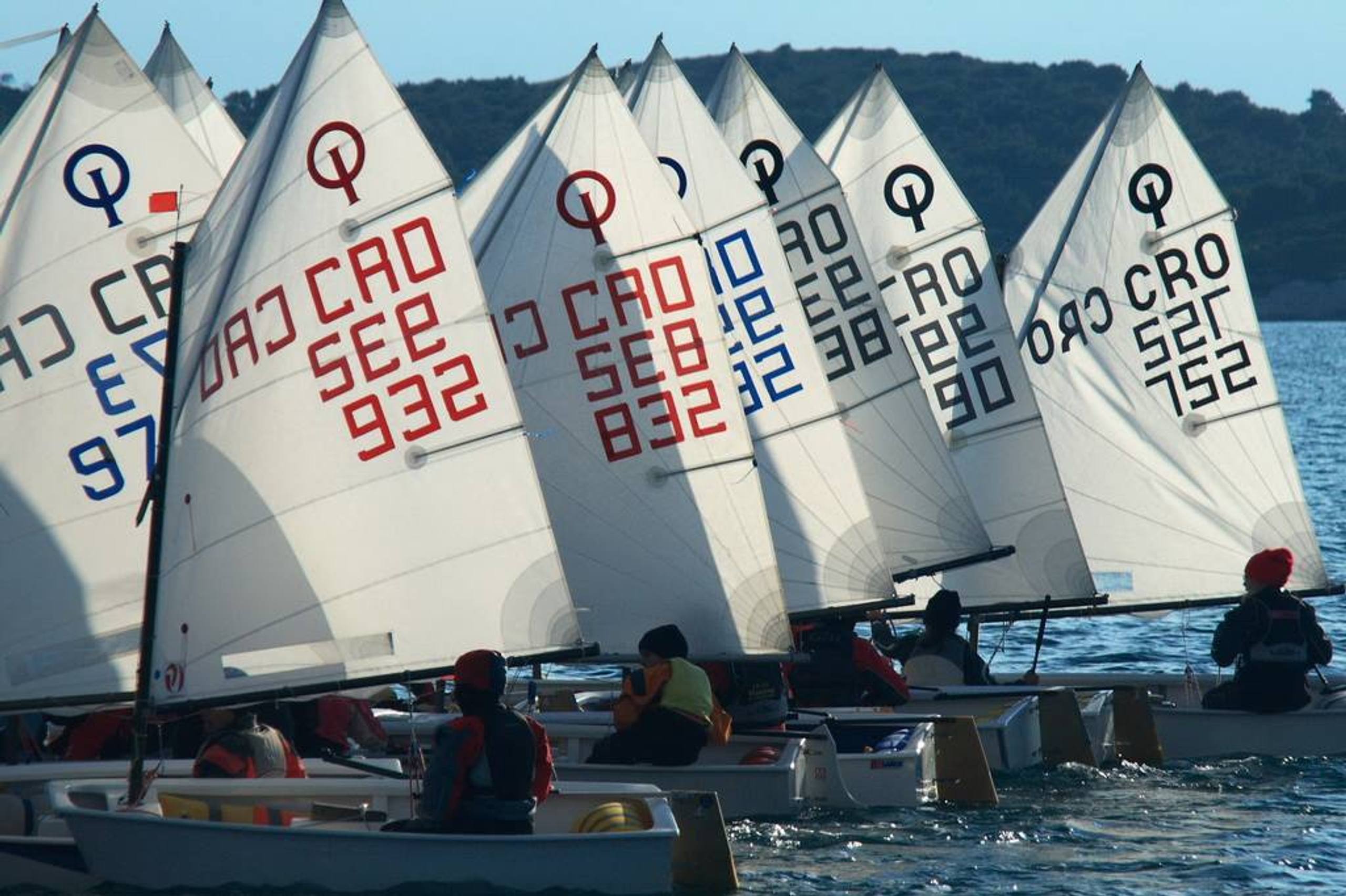 34. Međunarodna novogodišnja regata — Cucin, Hvar, prosinac 2010. — fotografija 47 od 78