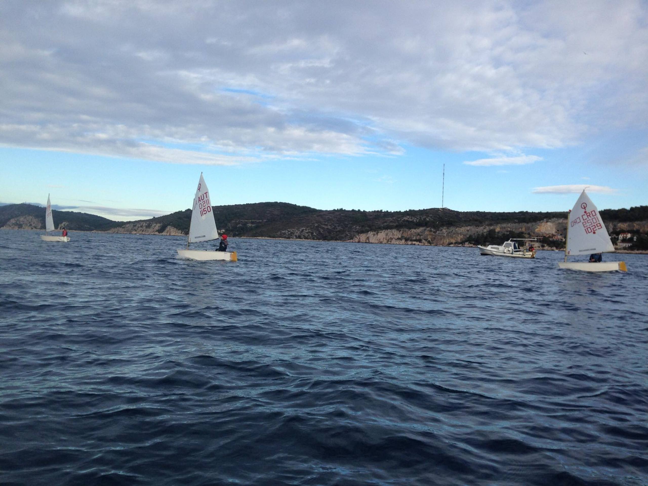 41. Međunarodna novogodišnja regata, Hvar, prosinac 2017. — fotografija 12 od 100