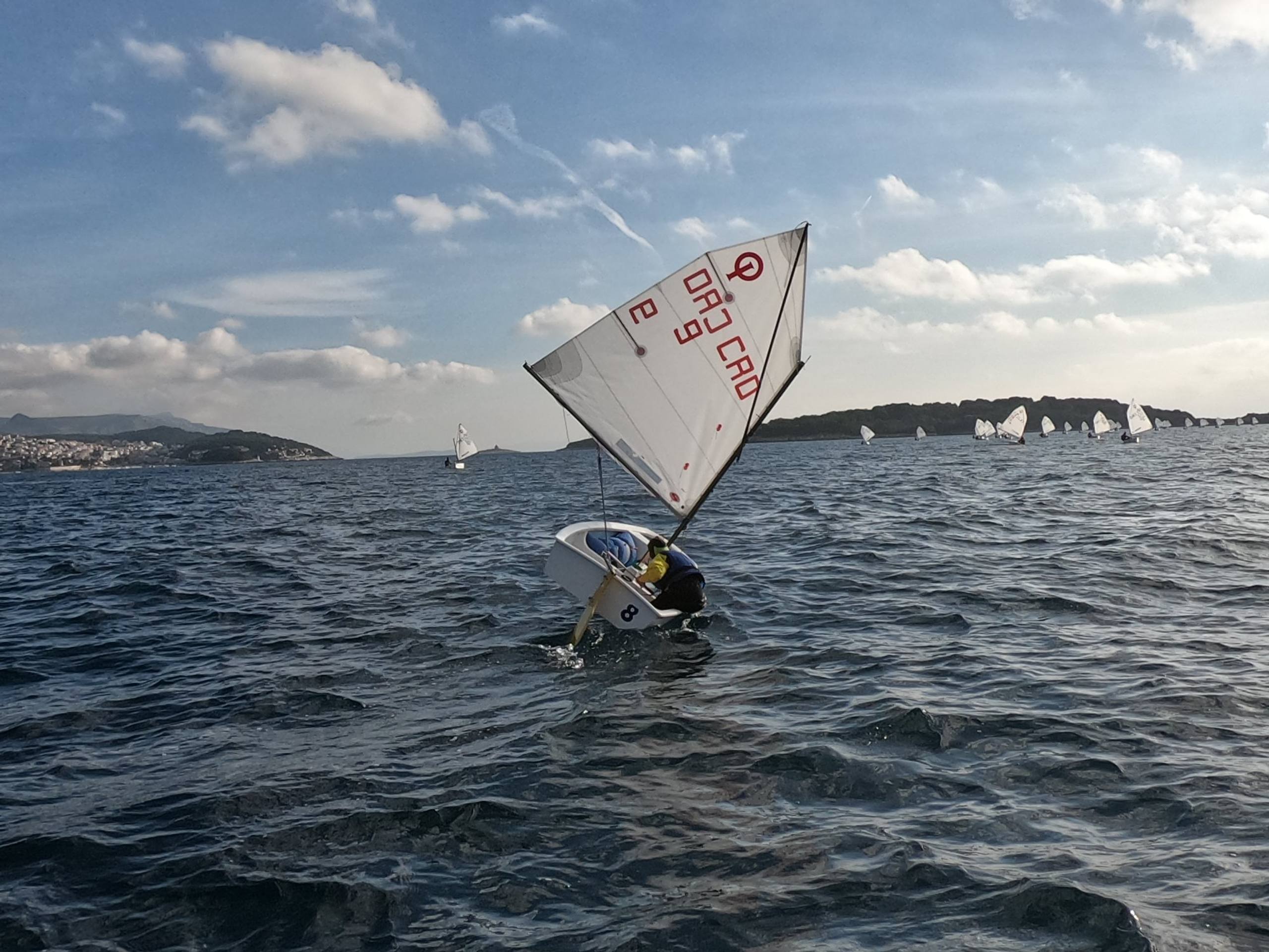 42. Međunarodna novogodišnja regata — Optimist, Hvar, prosinac 2018. — fotografija 19 od 22