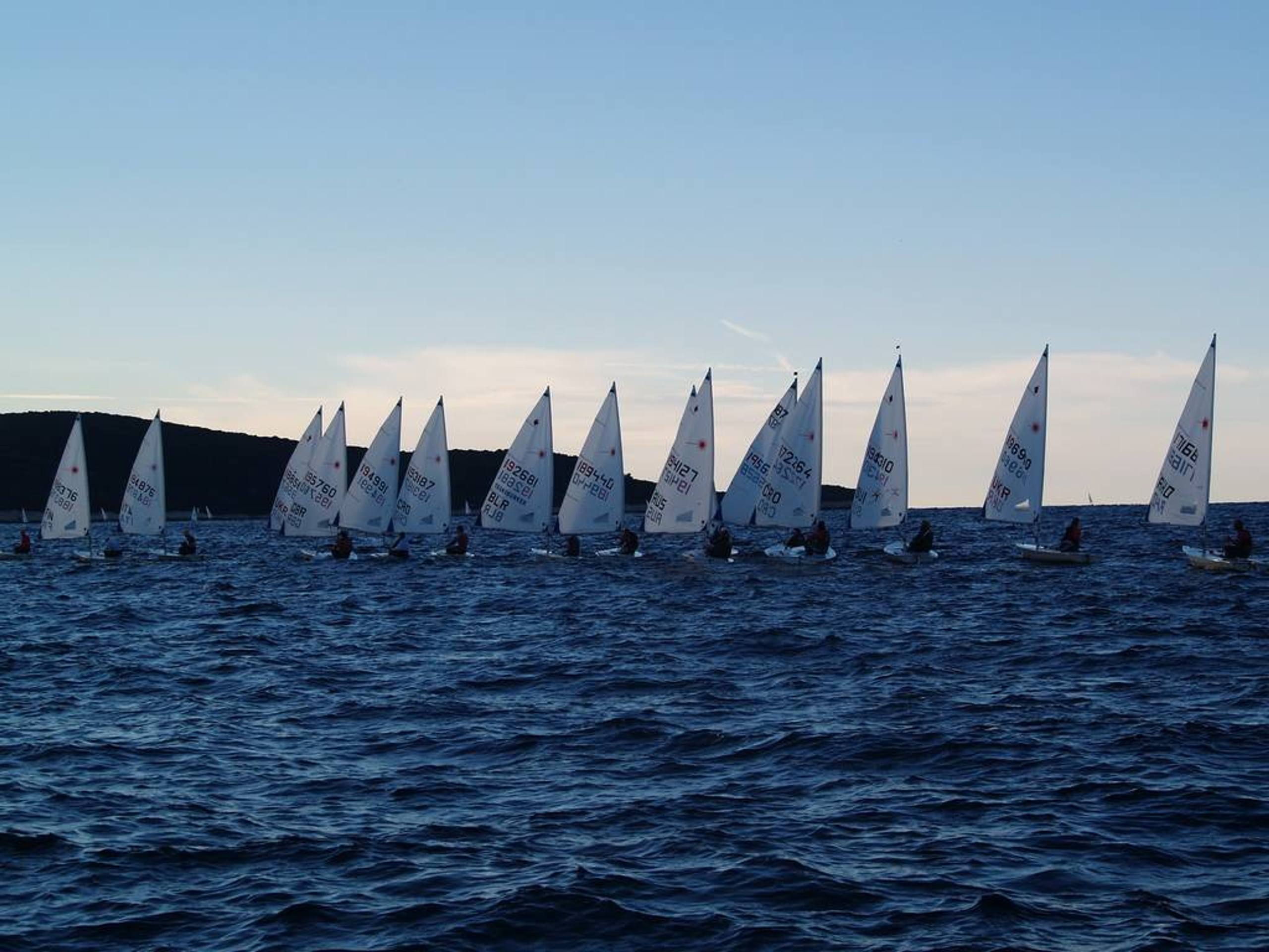 34. Međunarodna novogodišnja regata — K&B, Hvar, prosinac 2010. — fotografija 22 od 50