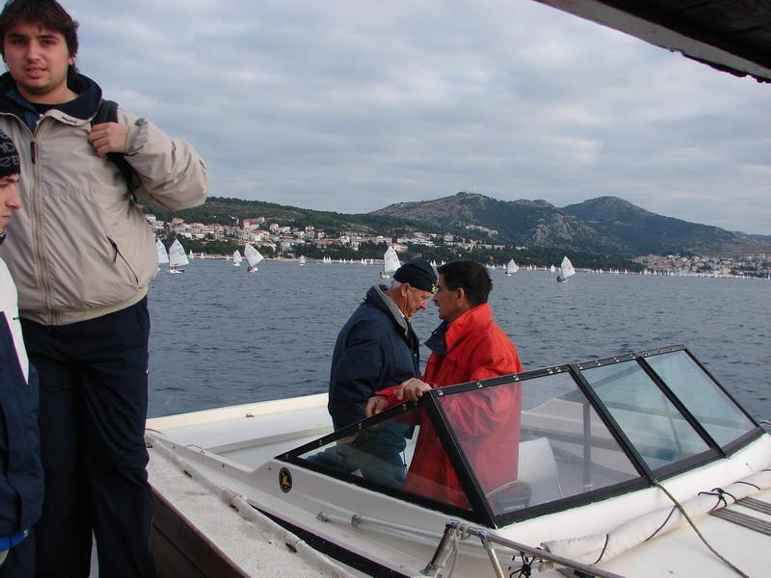 30. Međunarodna novogodišnja regata, Hvar, prosinac 2006. — fotografija 33 od 100