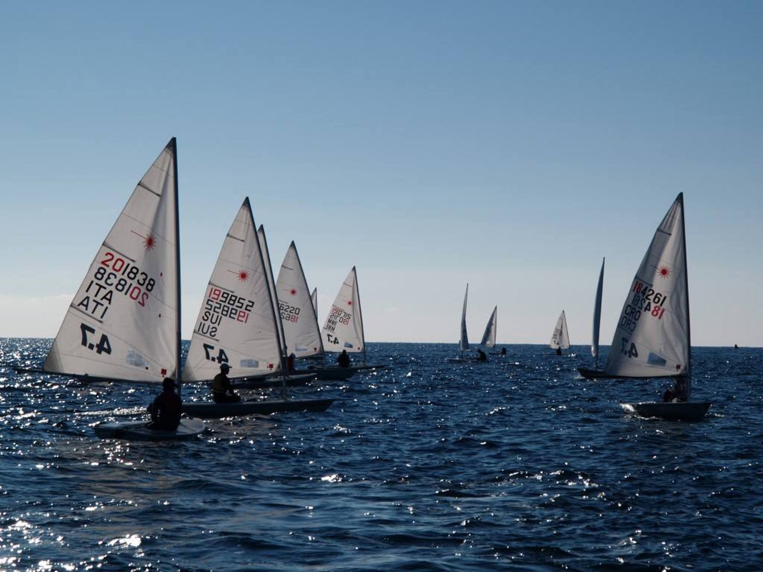 36. Međunarodna novogodišnja regata — Laser, Hvar, prosinac 2012. — fotografija 52 od 77
