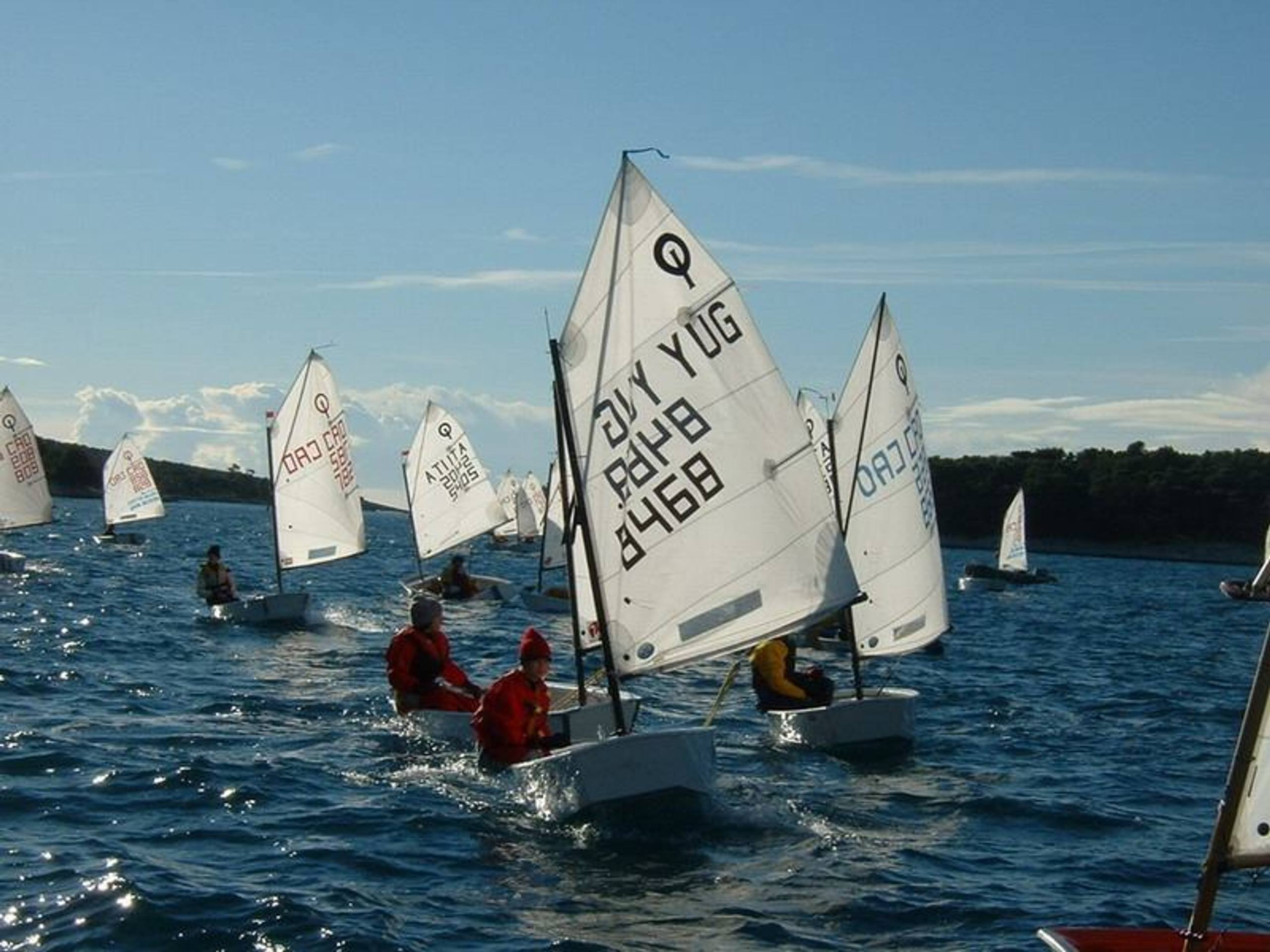 28. Međunarodna novogodišnja regata, Hvar, prosinac 2004. — fotografija 30 od 105