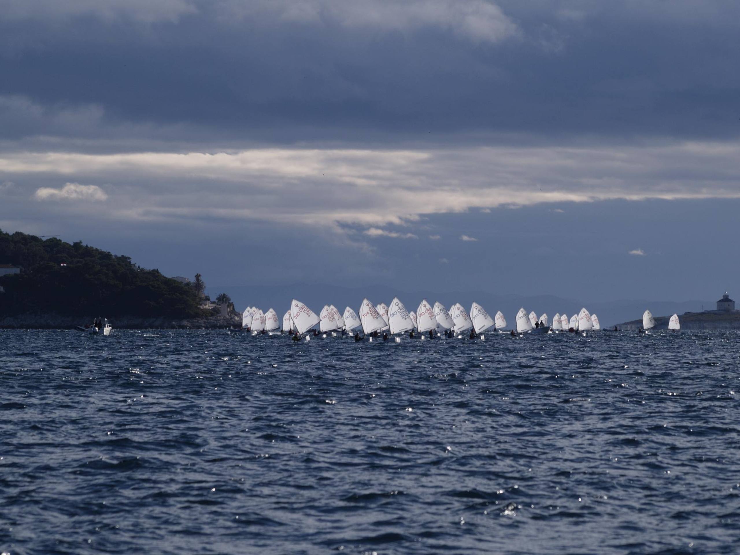 41. Međunarodna novogodišnja regata, Hvar, prosinac 2017. — fotografija 46 od 100