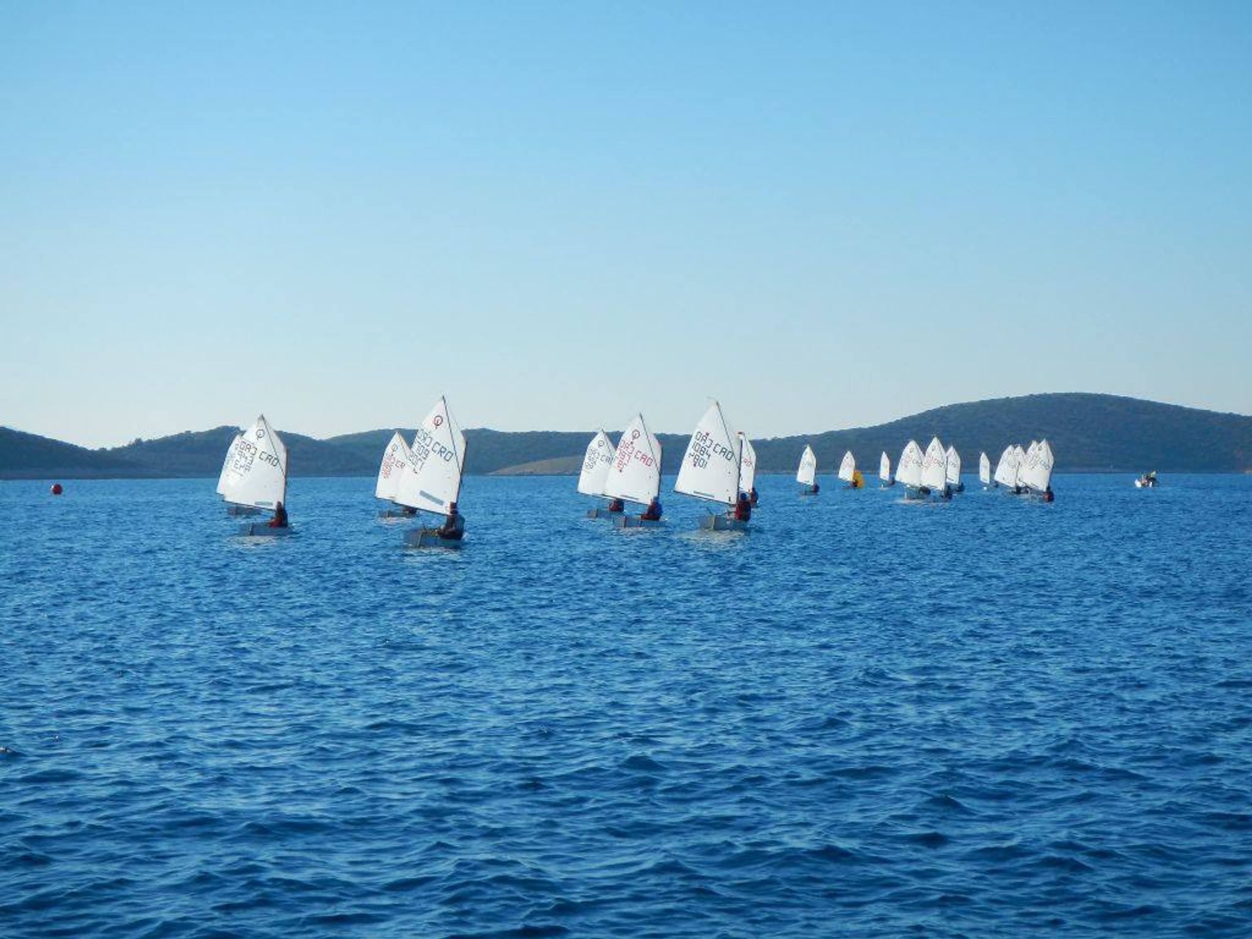 36. Međunarodna novogodišnja regata — Prvenstvo Hrvatske u klasi Optimist, Hvar, prosinac 2012. — fotografija 48 od 65
