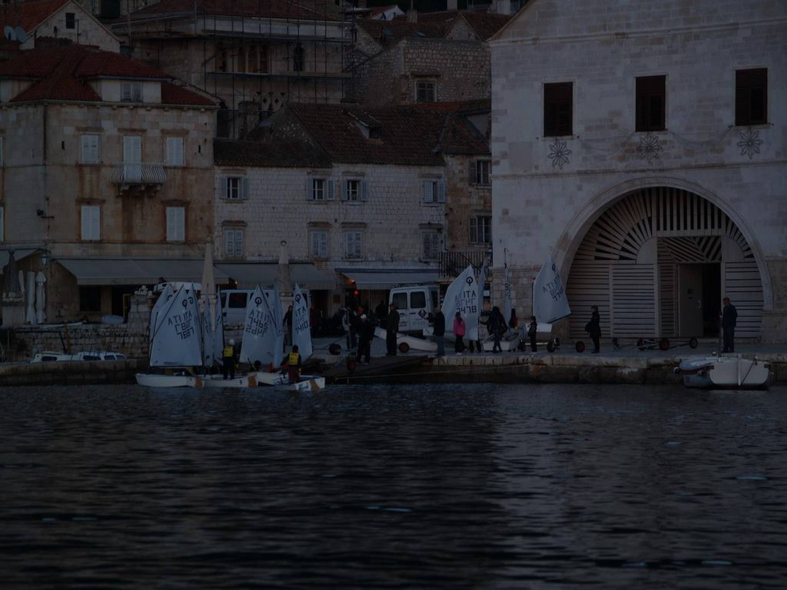 34. Međunarodna novogodišnja regata — K&B, Hvar, prosinac 2010. — fotografija 49 od 50