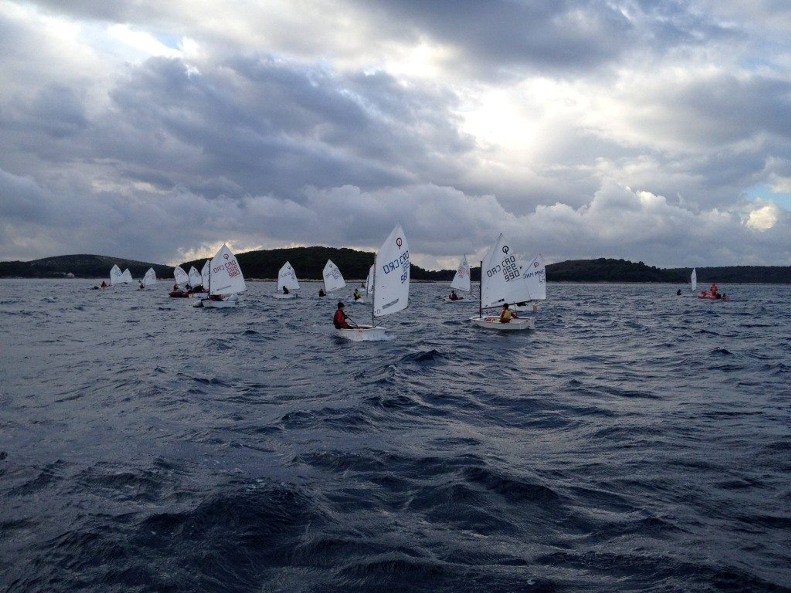 35. Međunarodna novogodišnja regata, Hvar, prosinac 2011. — fotografija 5 od 50