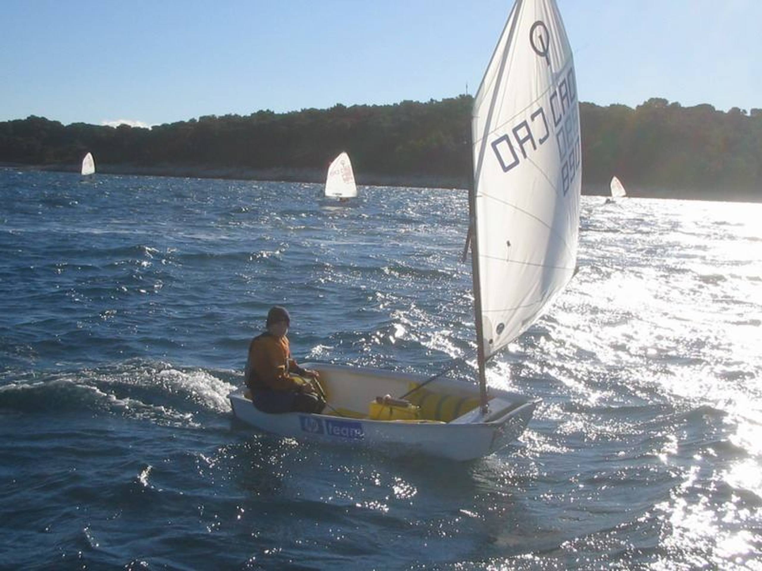28. Međunarodna novogodišnja regata, Hvar, prosinac 2004. — fotografija 58 od 105