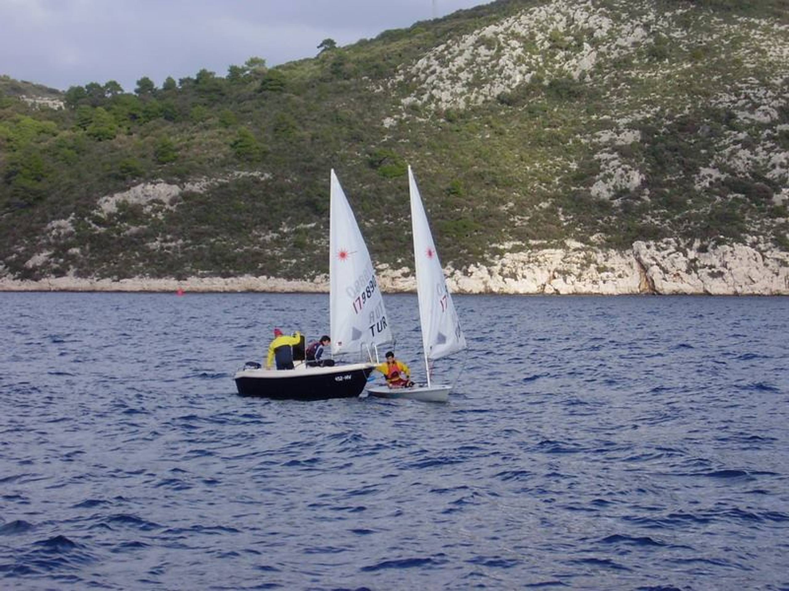 29. Međunarodna novogodišnja regata, Hvar, prosinac 2005. — fotografija 50 od 100