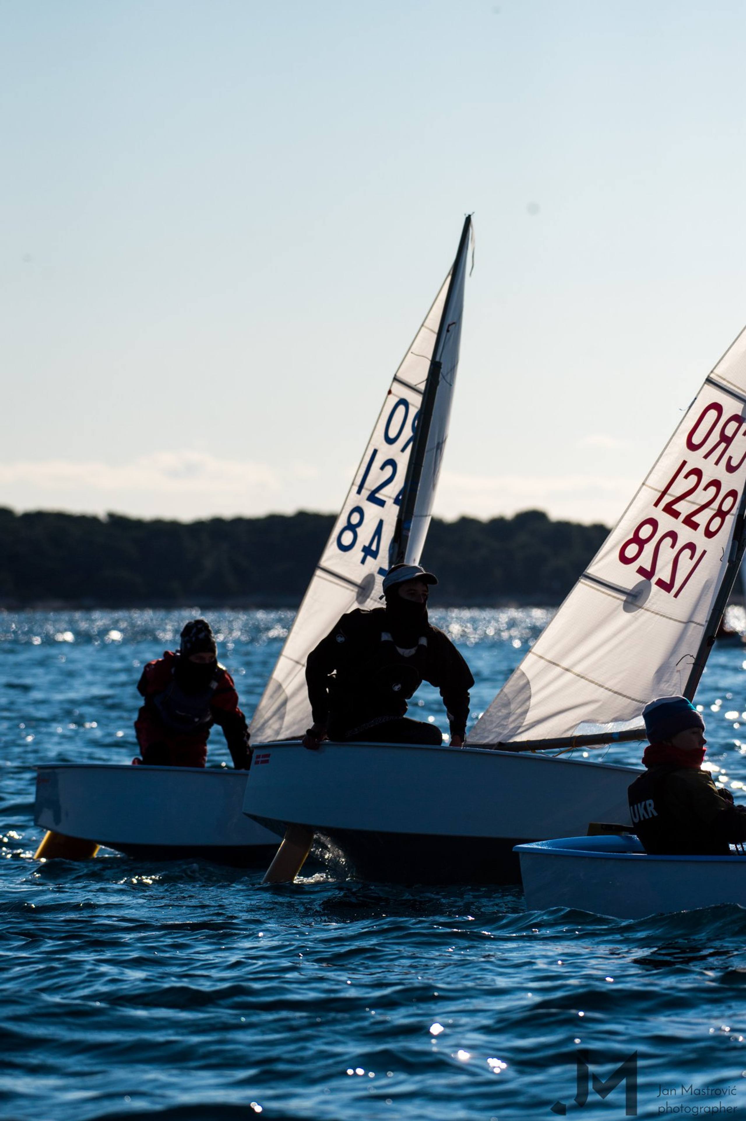 43. Međunarodna novogodišnja regata, Hvar, prosinac 2019. — fotografija 43 od 100 (foto: Jan Mastrovic)