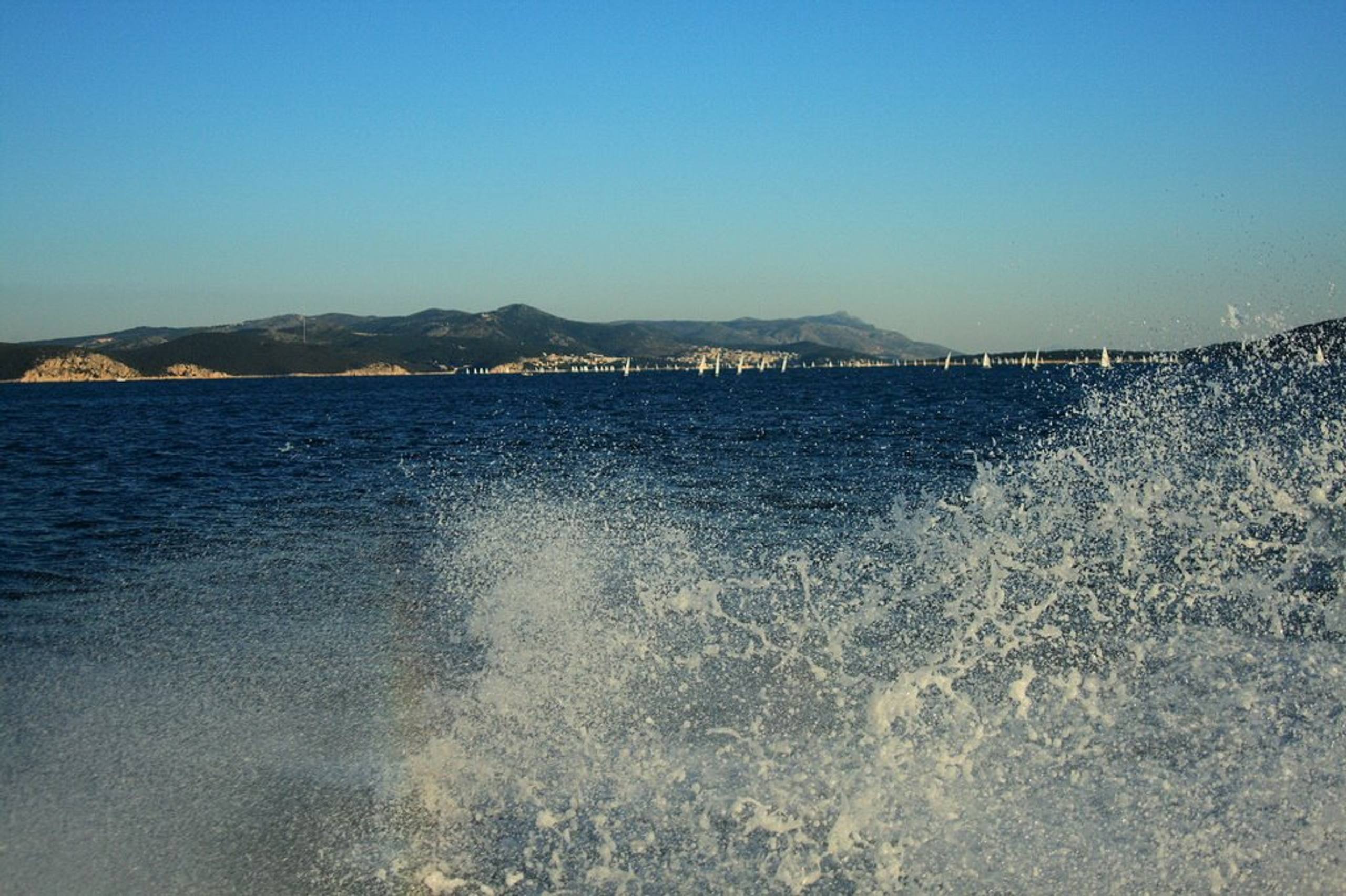 34. Međunarodna novogodišnja regata — Cucin, Hvar, prosinac 2010. — fotografija 54 od 78