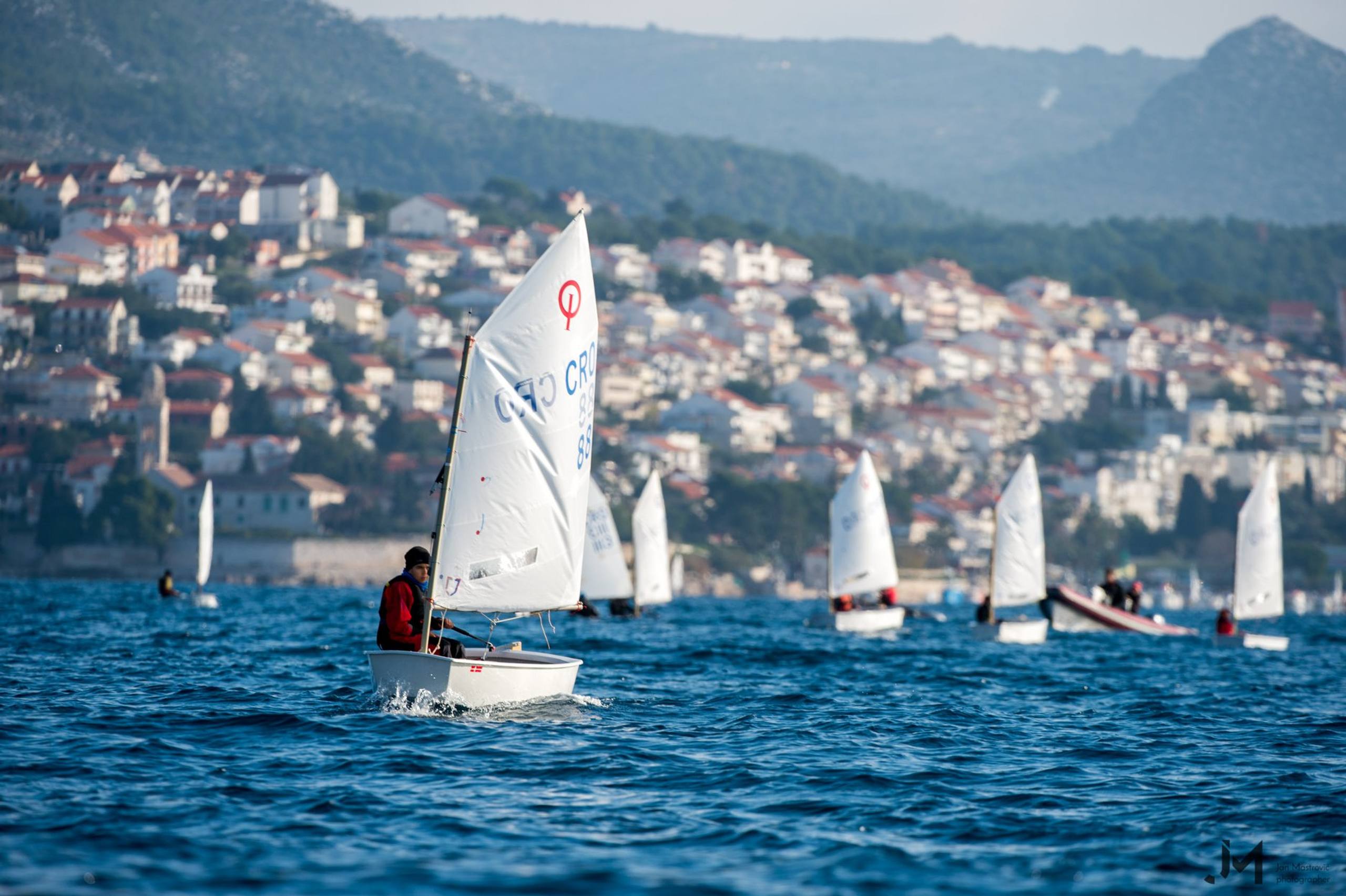 42. Međunarodna novogodišnja regata, Hvar, prosinac 2018. — fotografija 8 od 100 (foto: Jan Mastrovic)