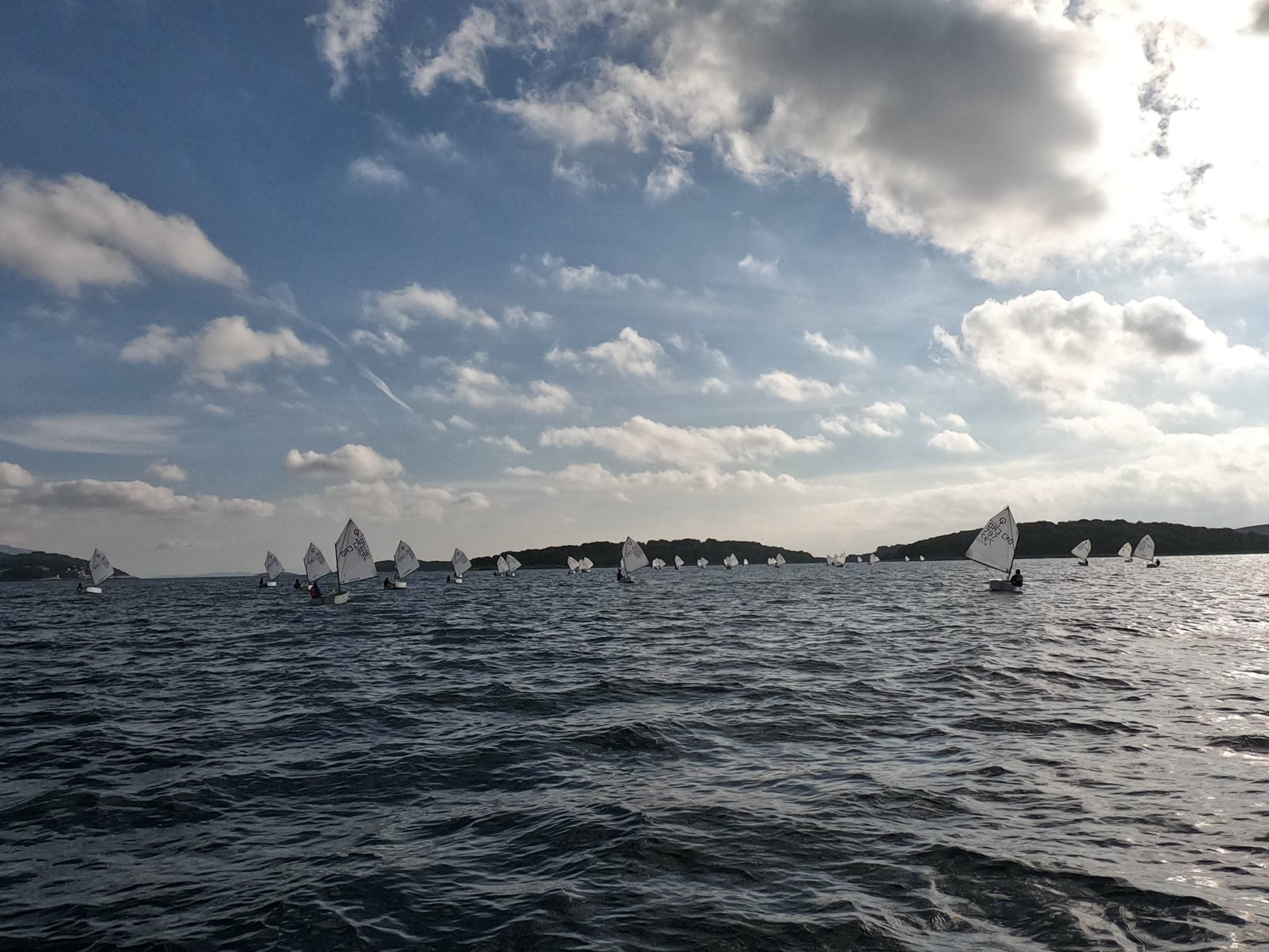 42. Međunarodna novogodišnja regata — Optimist, Hvar, prosinac 2018. — fotografija 16 od 22