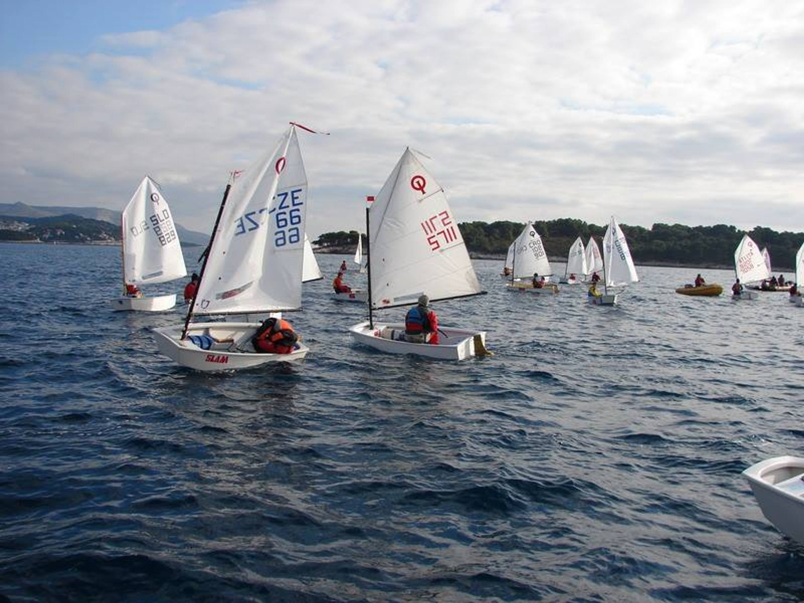 30. Međunarodna novogodišnja regata, Hvar, prosinac 2006. — fotografija 46 od 100