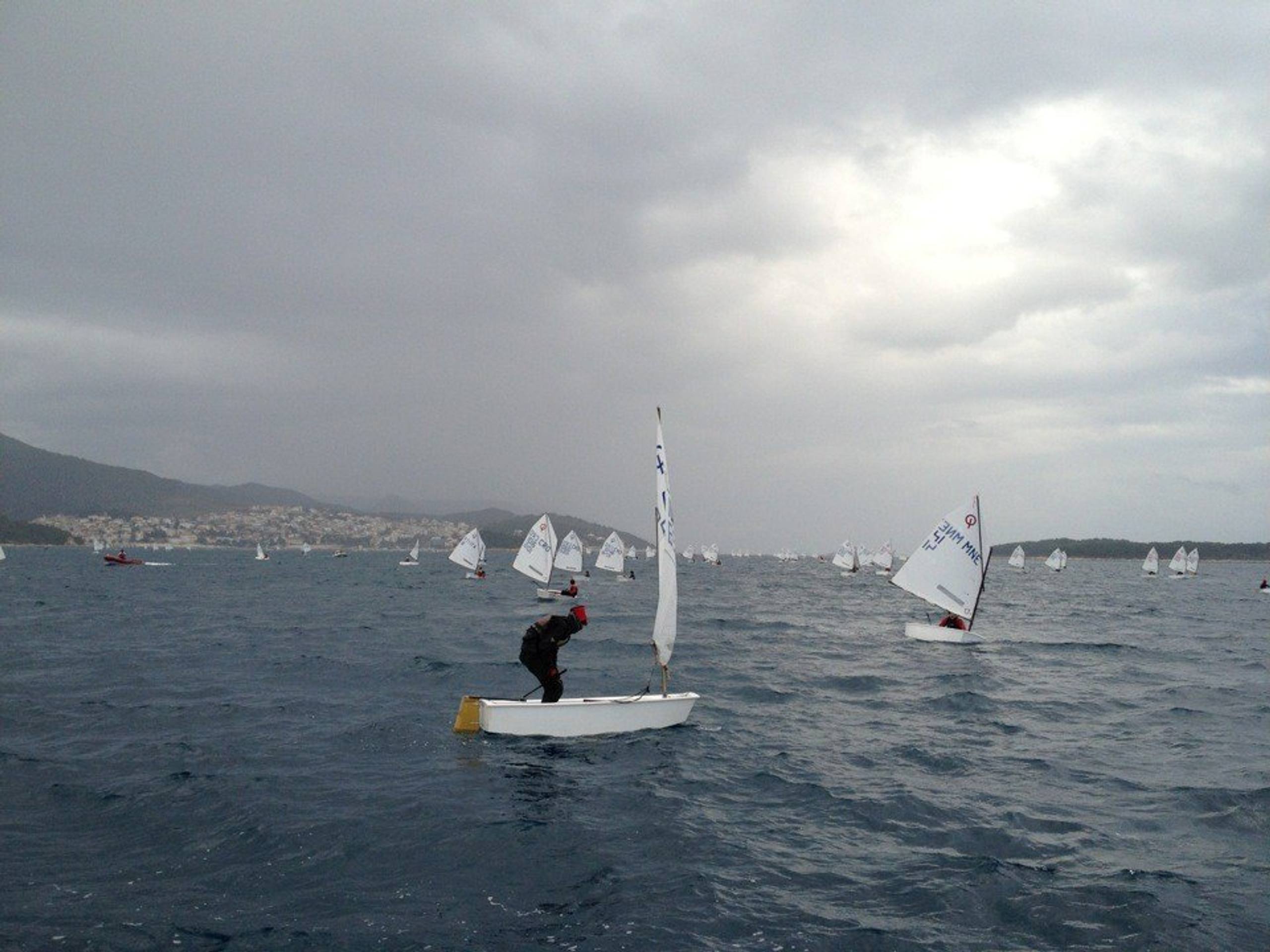 35. Međunarodna novogodišnja regata, Hvar, prosinac 2011. — fotografija 9 od 50
