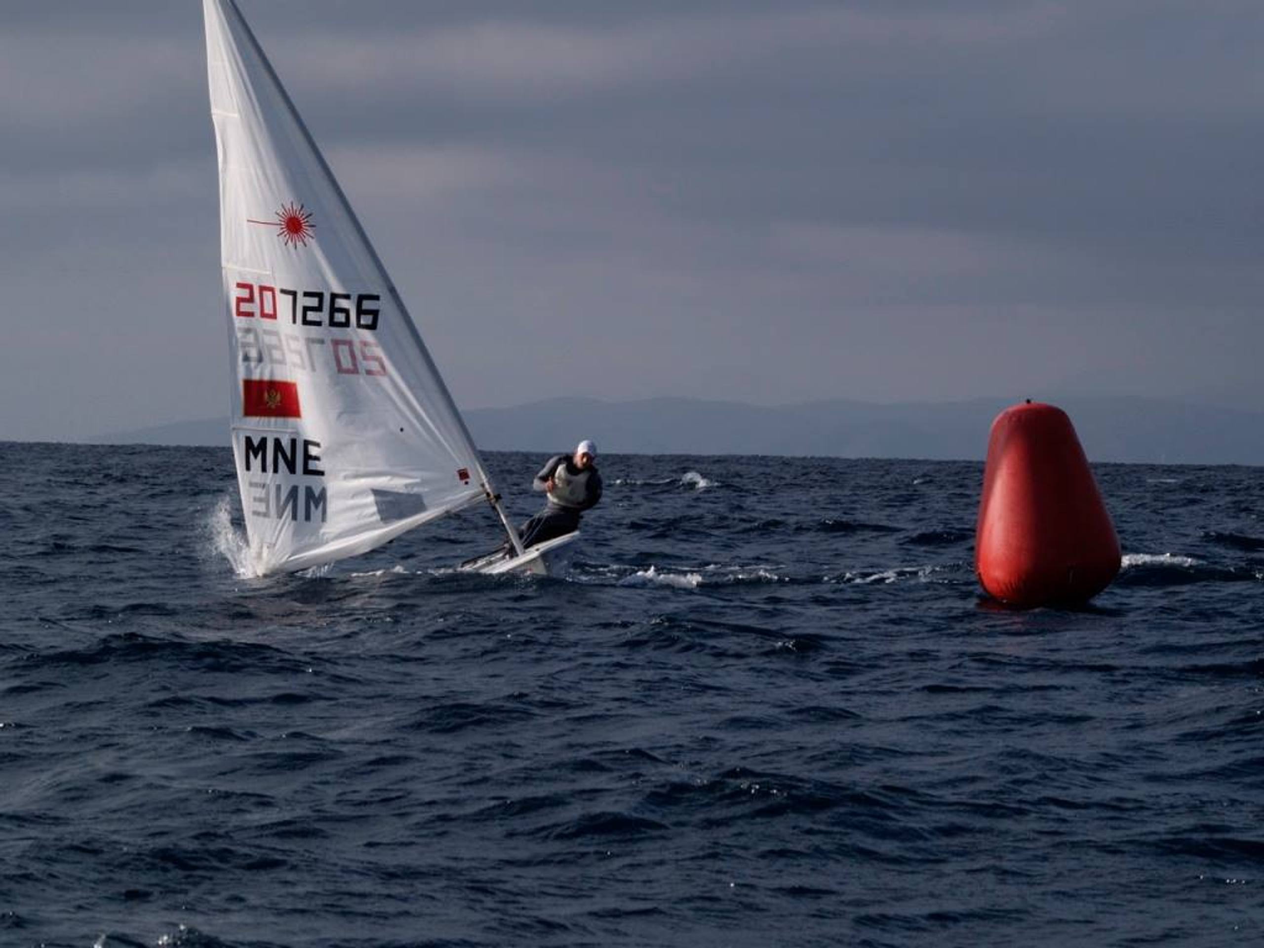 39. Međunarodna novogodišnja regata, Hvar, prosinac 2015. — fotografija 1 od 27