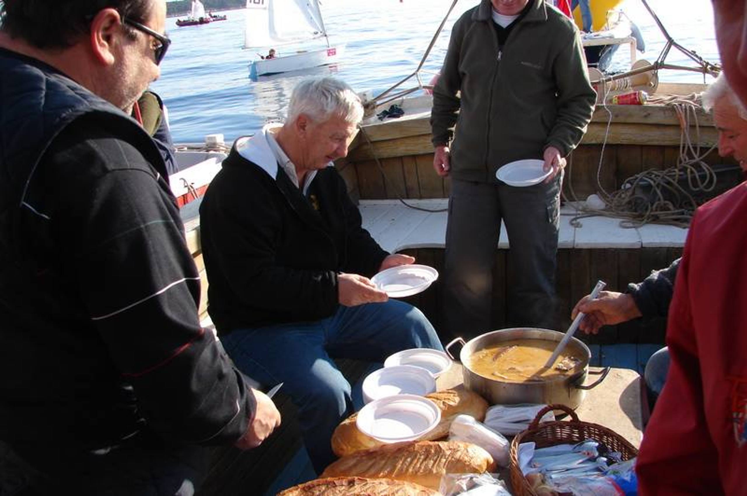 31. Međunarodna novogodišnja regata, Hvar, prosinac 2007. — fotografija 62 od 79