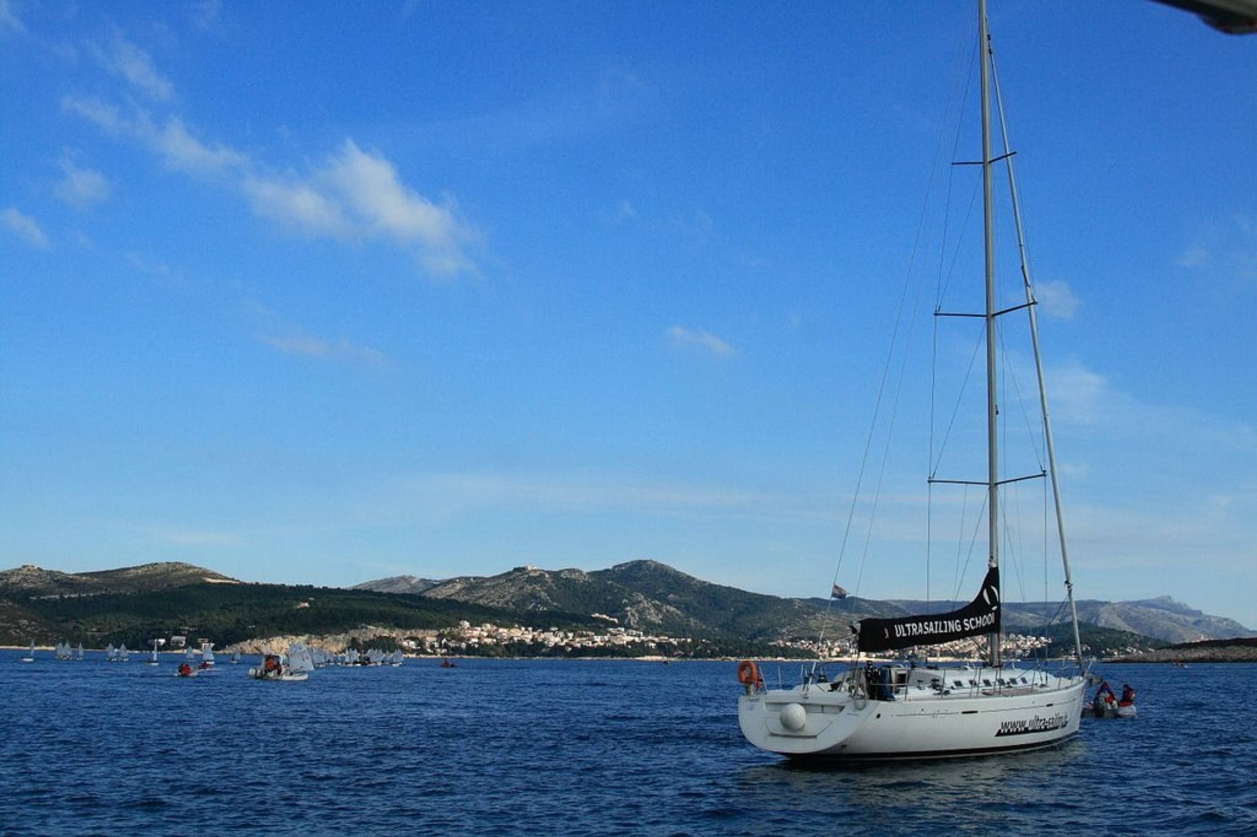 34. Međunarodna novogodišnja regata — Cucin, Hvar, prosinac 2010. — fotografija 37 od 78