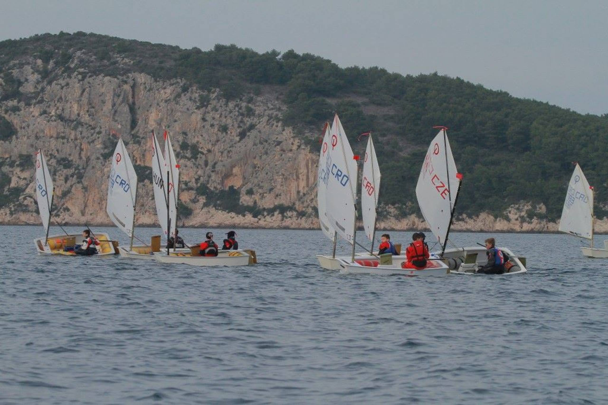 37. Međunarodna novogodišnja regata — Kragić, Hvar, prosinac 2013. — fotografija 97 od 100