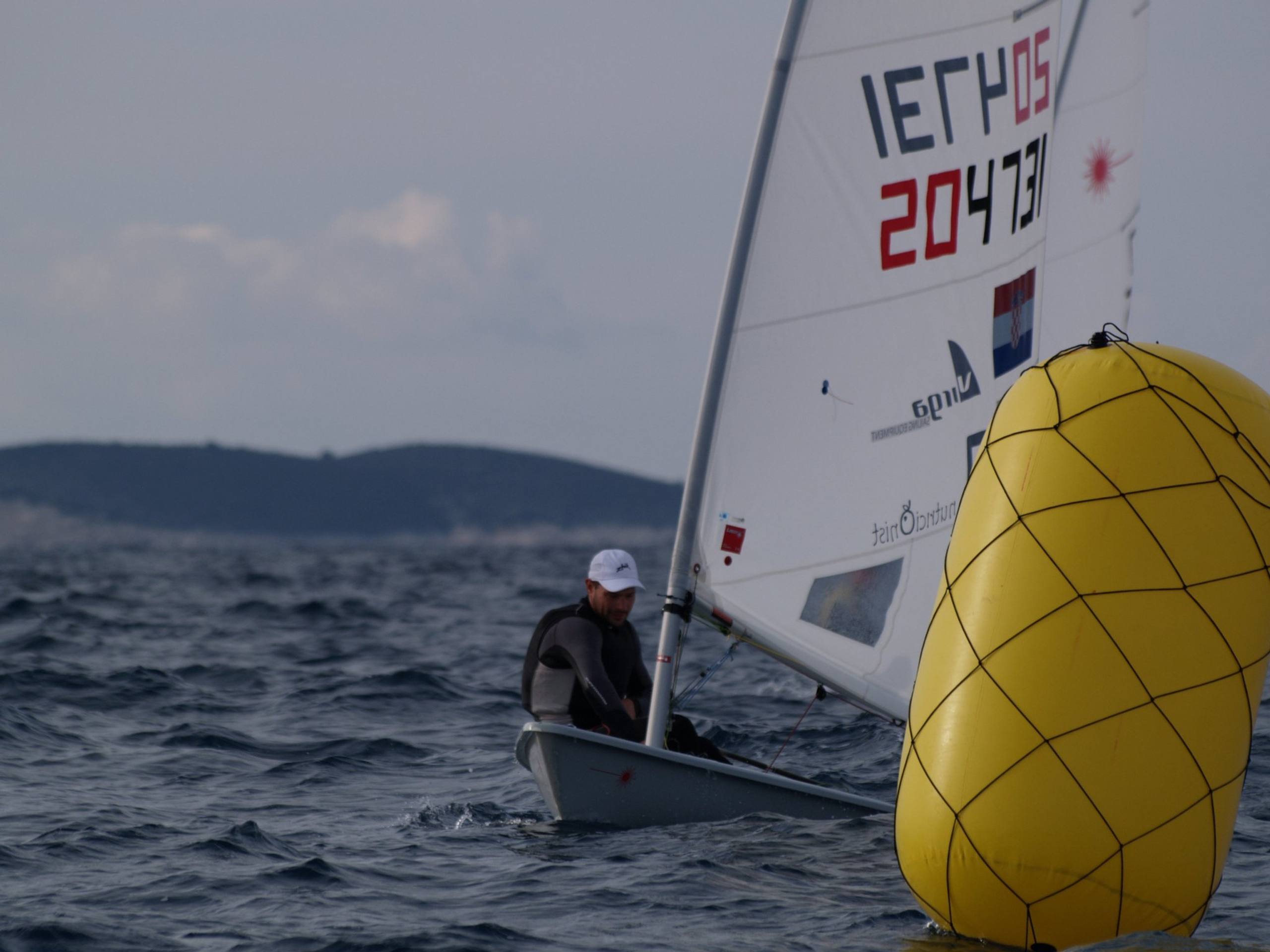 37. međunarodna novogodišnja regata, Hvar, prosinac 2013.
