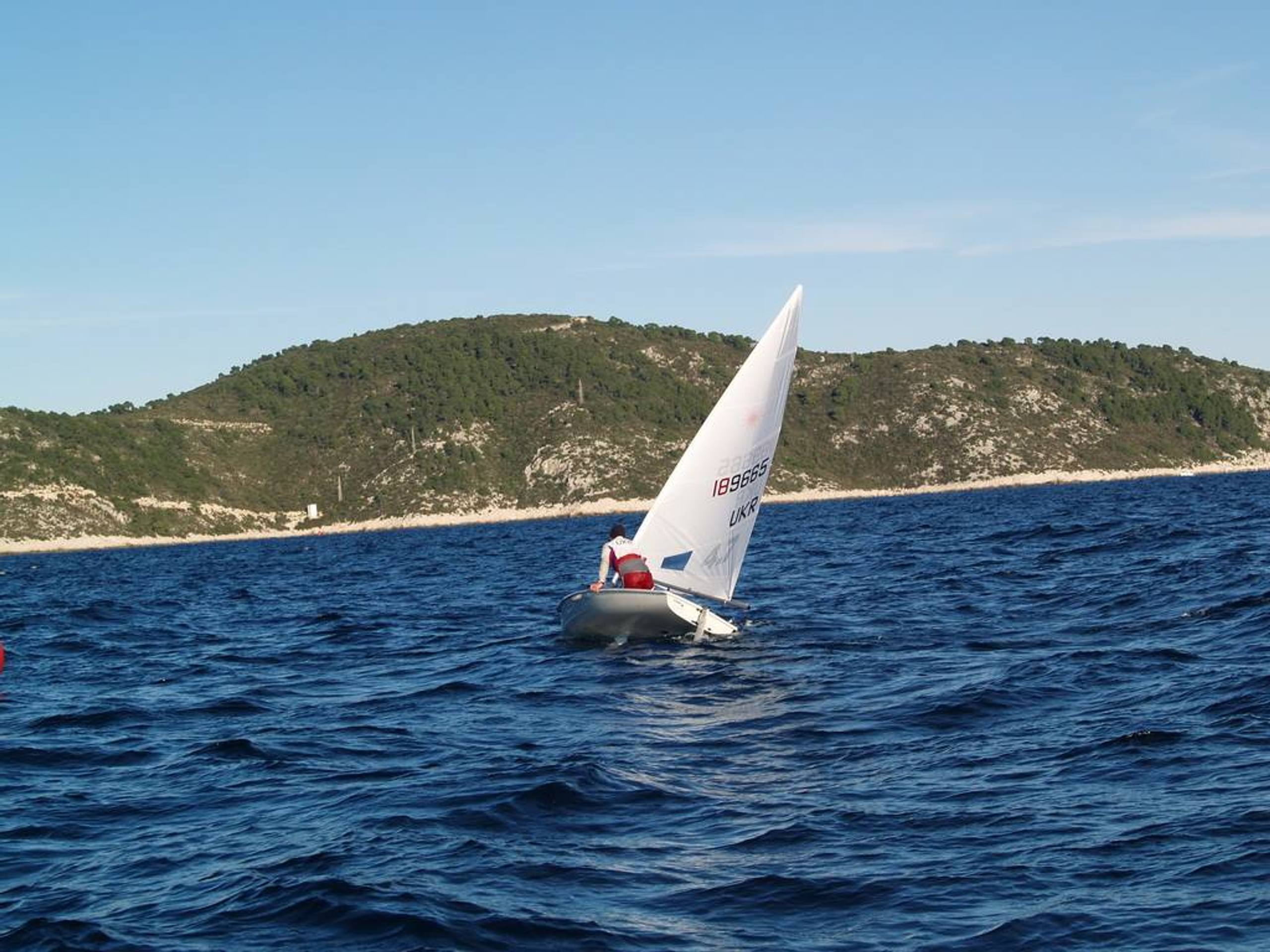 34. Međunarodna novogodišnja regata — K&B, Hvar, prosinac 2010. — fotografija 11 od 50