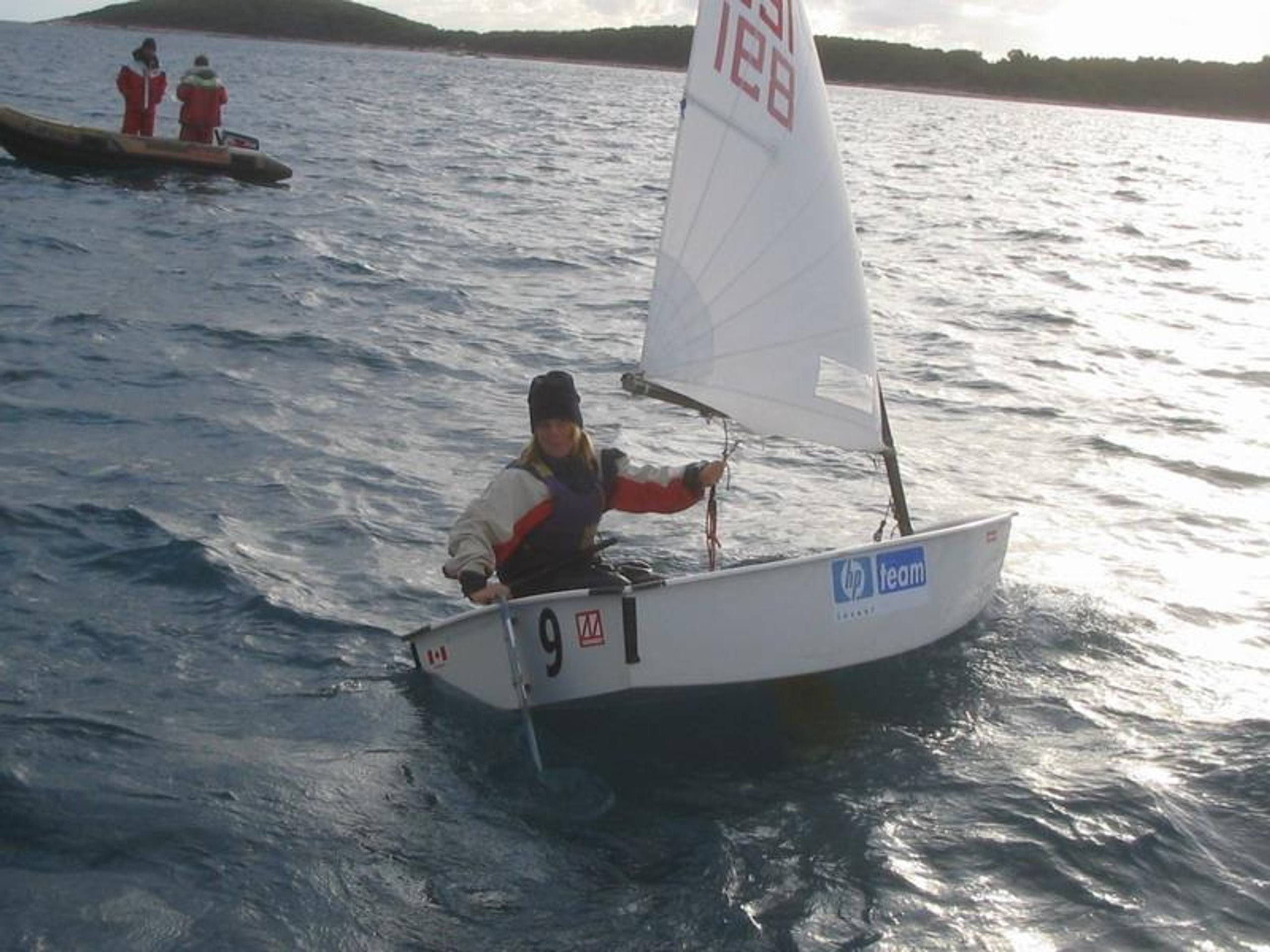28. Međunarodna novogodišnja regata, Hvar, prosinac 2004. — fotografija 21 od 105