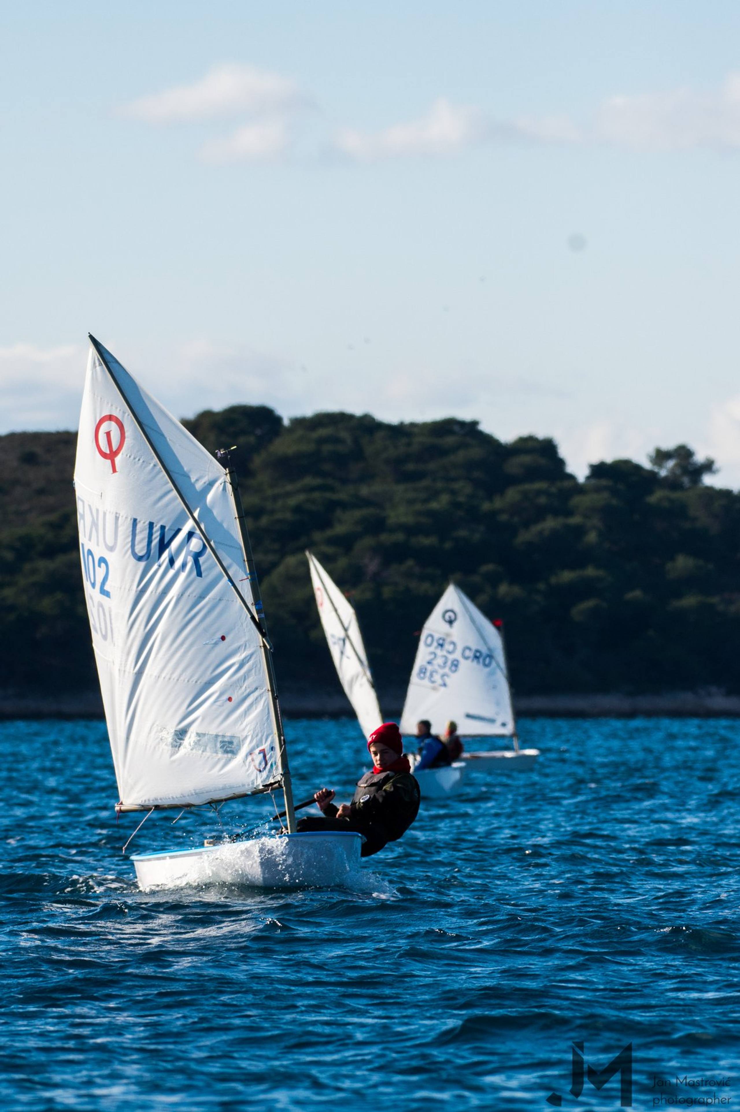 43. Međunarodna novogodišnja regata, Hvar, prosinac 2019. — fotografija 40 od 100 (foto: Jan Mastrovic)