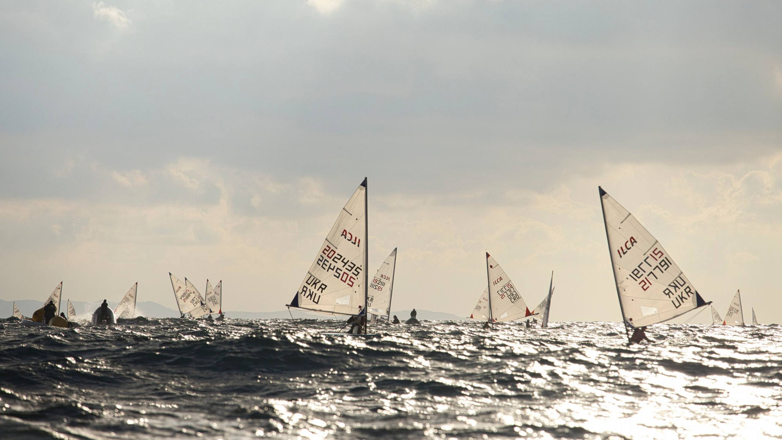 45. Međunarodna novogodišnja regata, Hvar, prosinac 2022. — fotografija 48 od 100