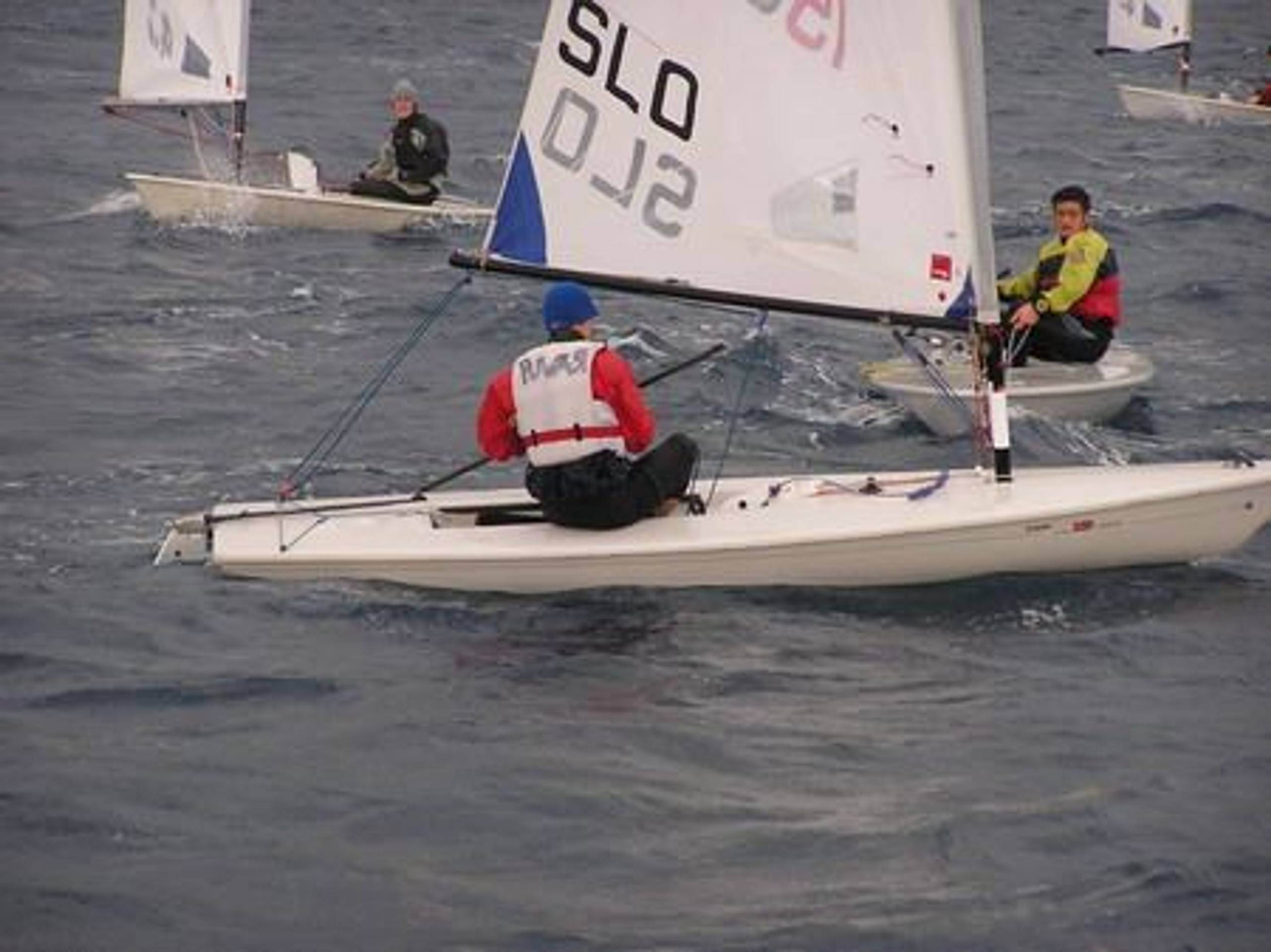 27. Međunarodna novogodišnja regata, Hvar, prosinac 2003. — fotografija 9 od 100